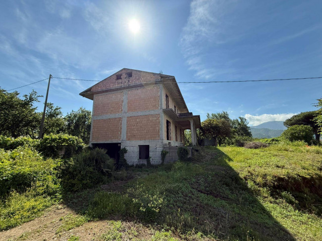 Villa bifamiliare