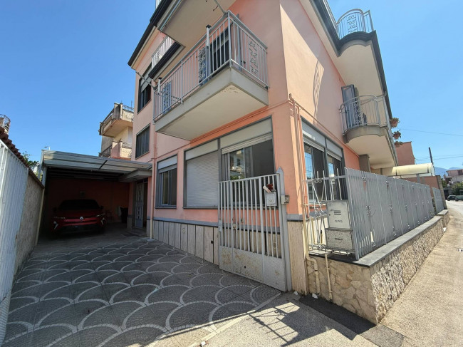 Villa bifamiliare