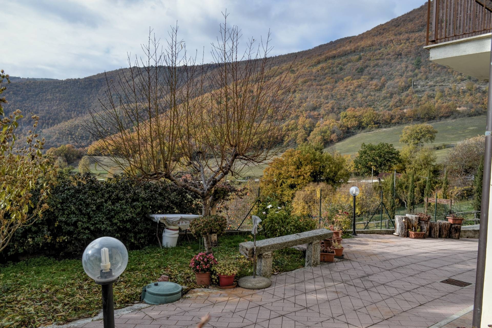 Villa Unifamiliare - Indipendente VALLO DI NERA vendita  Meggiano  Coldwell Banker VLG Solutions