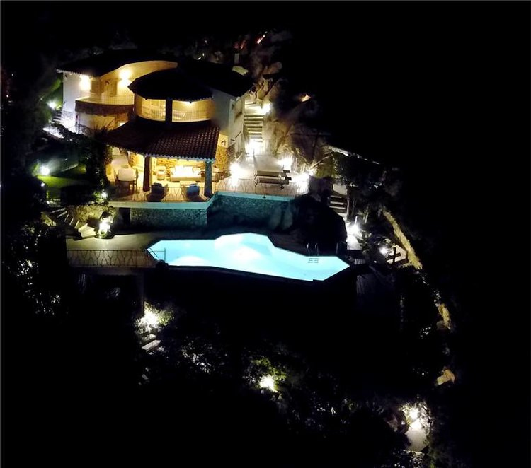 Villa ITALIA affitto  Baja Sardinia  Coldwell Banker Costa Smeralda - Porto Cervo