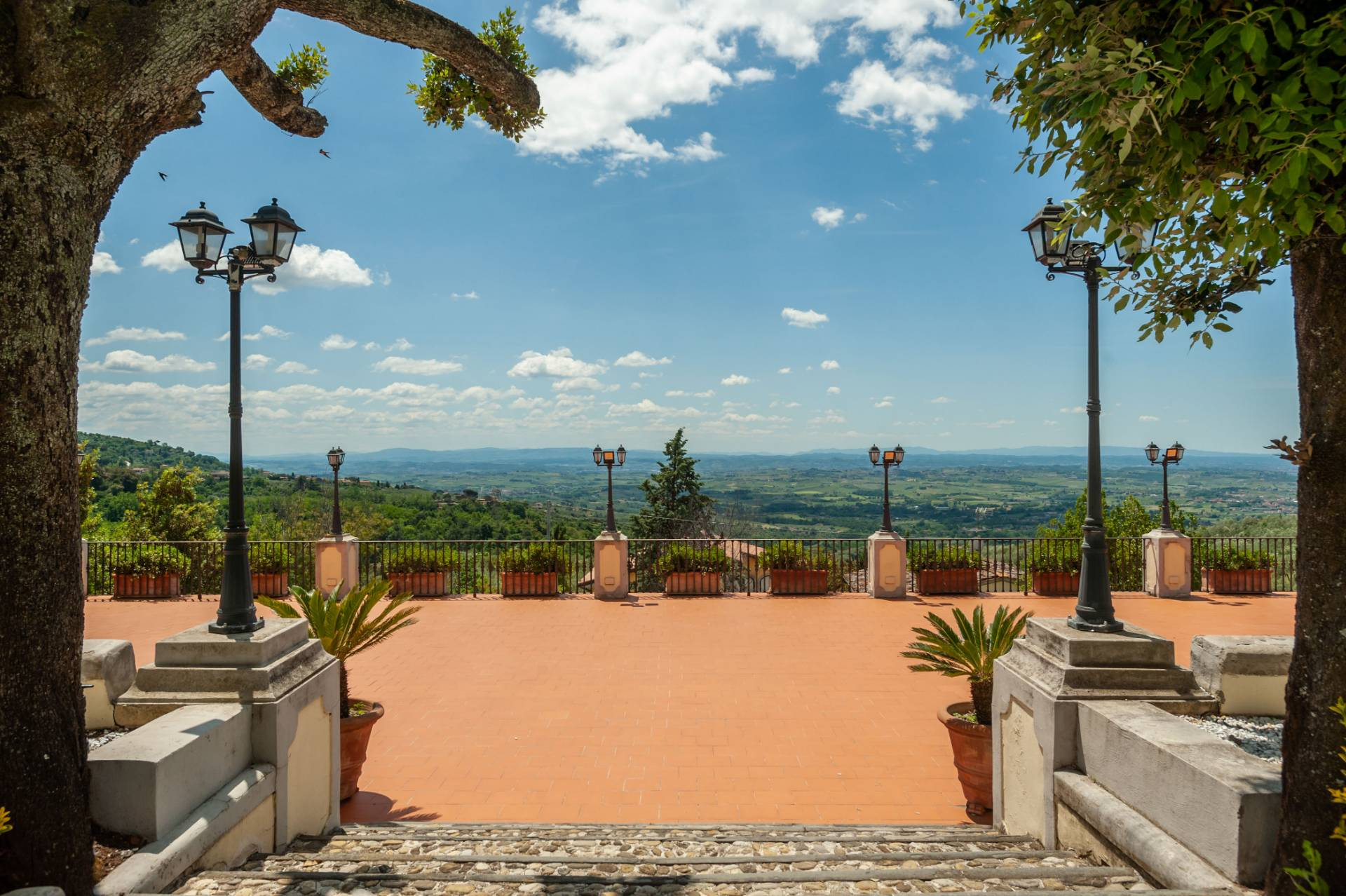 Villa LAMPORECCHIO vendita  San Baronto  Coldwell Banker Bodini International Real Estate