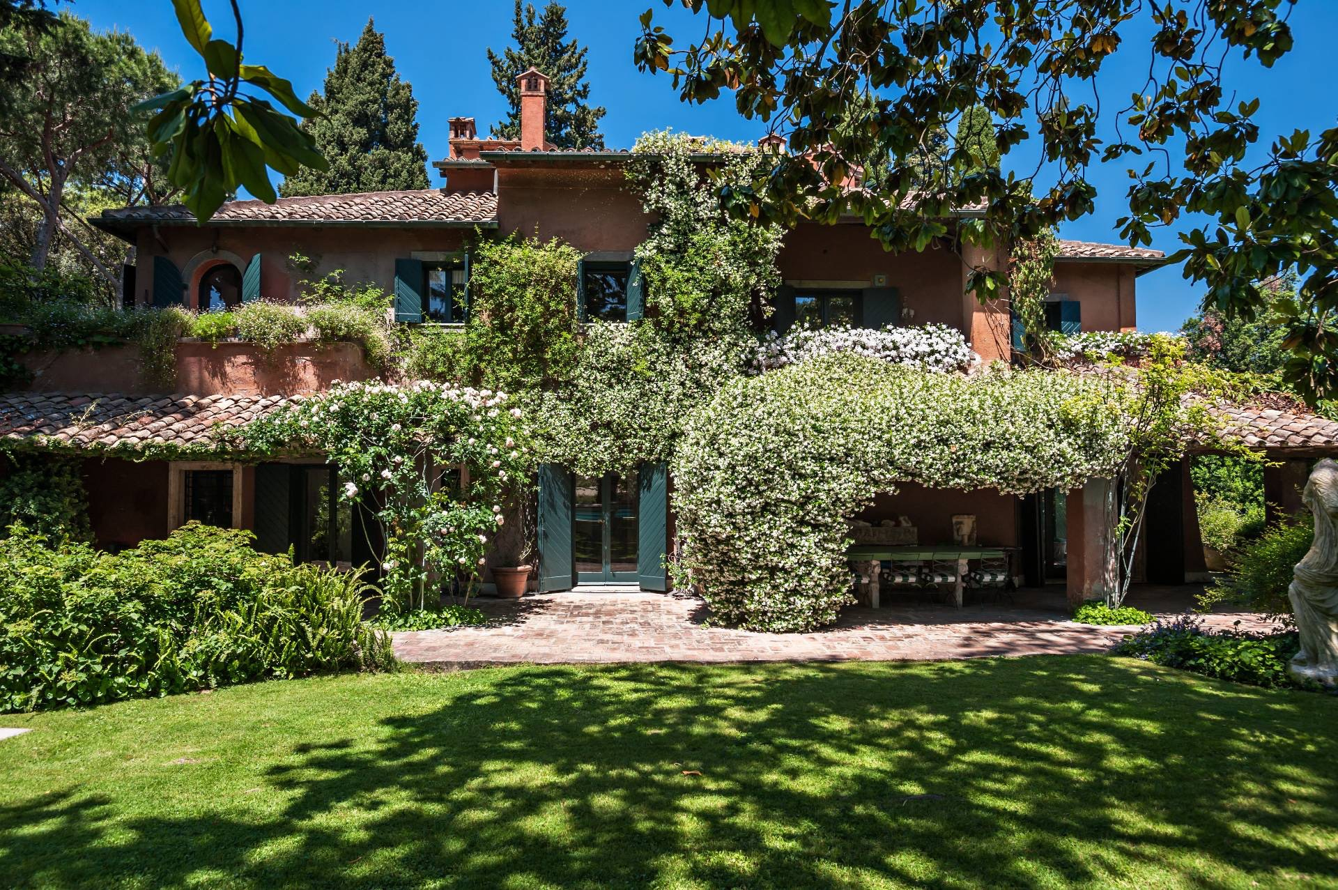 Villa ROMA vendita  Appia Antica  Coldwell Banker Bodini International Real Estate