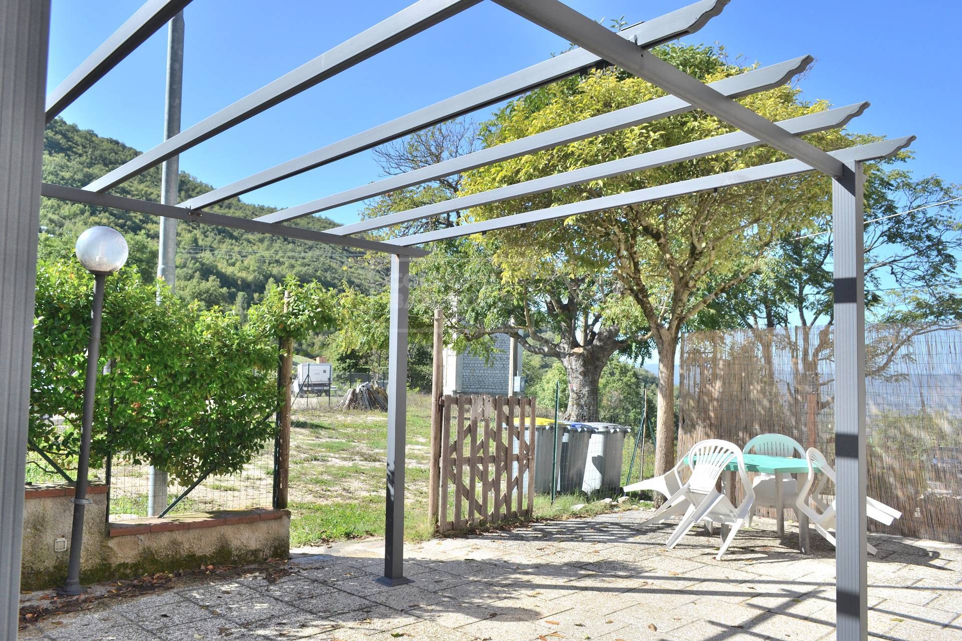 Villa Bifamiliare SPOLETO vendita    Coldwell Banker VLG Solutions