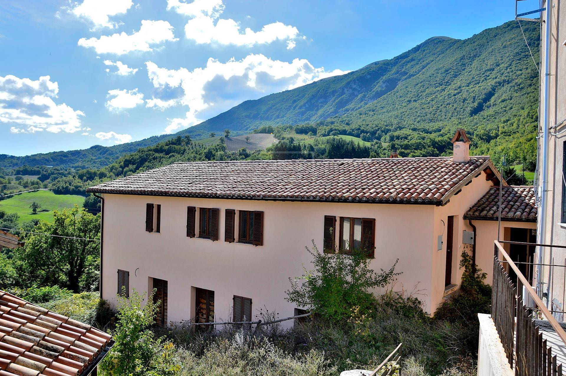  cerreto-di-spoleto vendita quart: collesoglio coldwell-banker-vlg-solutions