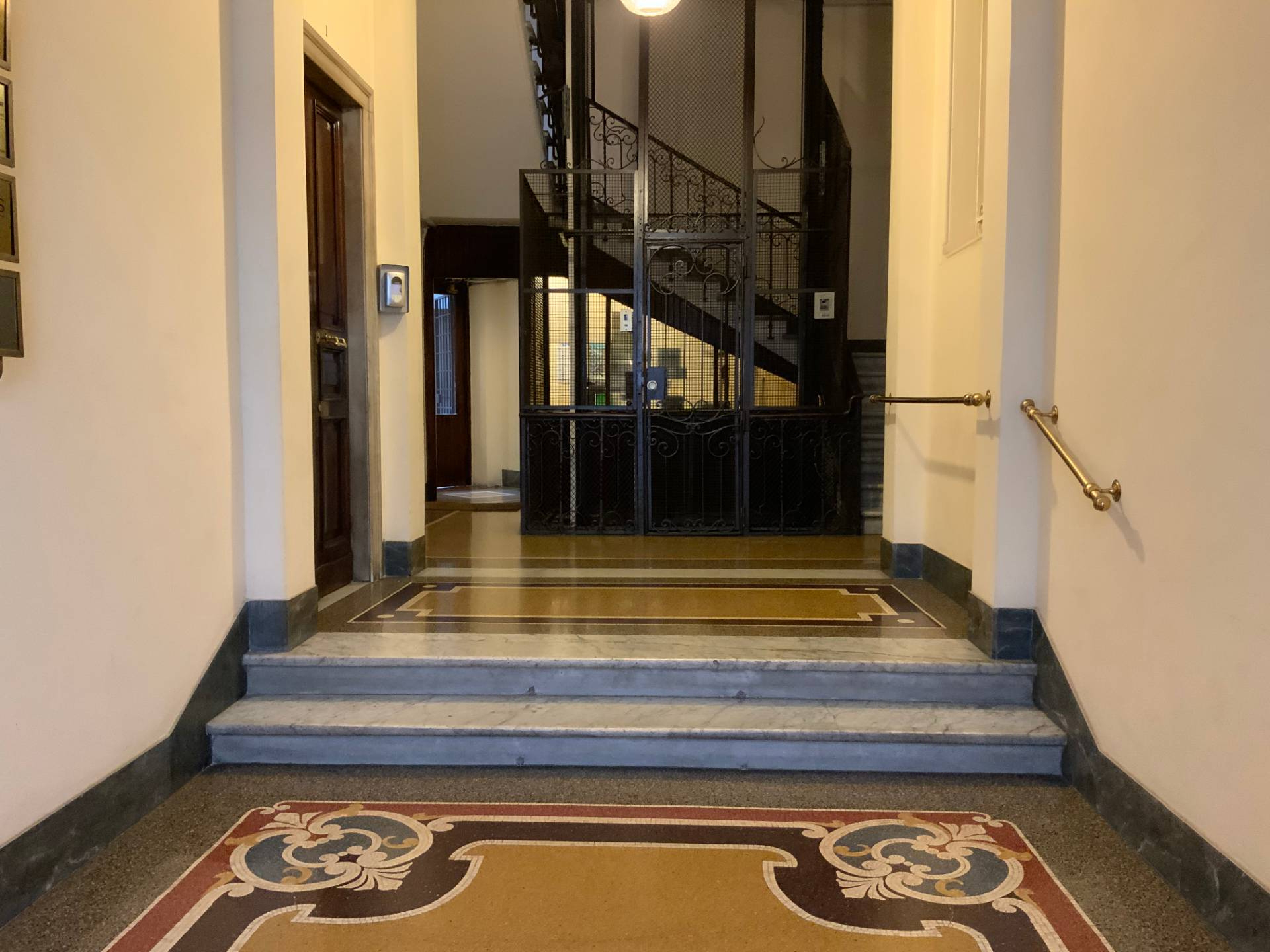 Ufficio - Loc.Com. ROMA vendita  Sallustio  Coldwell Banker Fine Real Estate