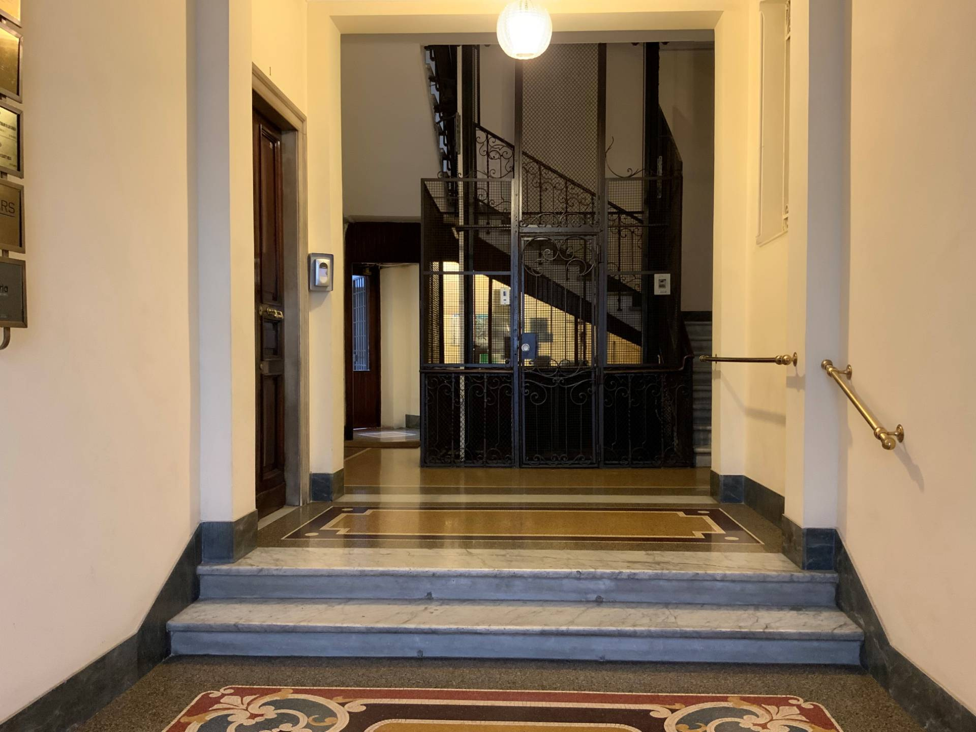 Ufficio - Loc.Com. ROMA vendita  Sallustio  Coldwell Banker Fine Real Estate