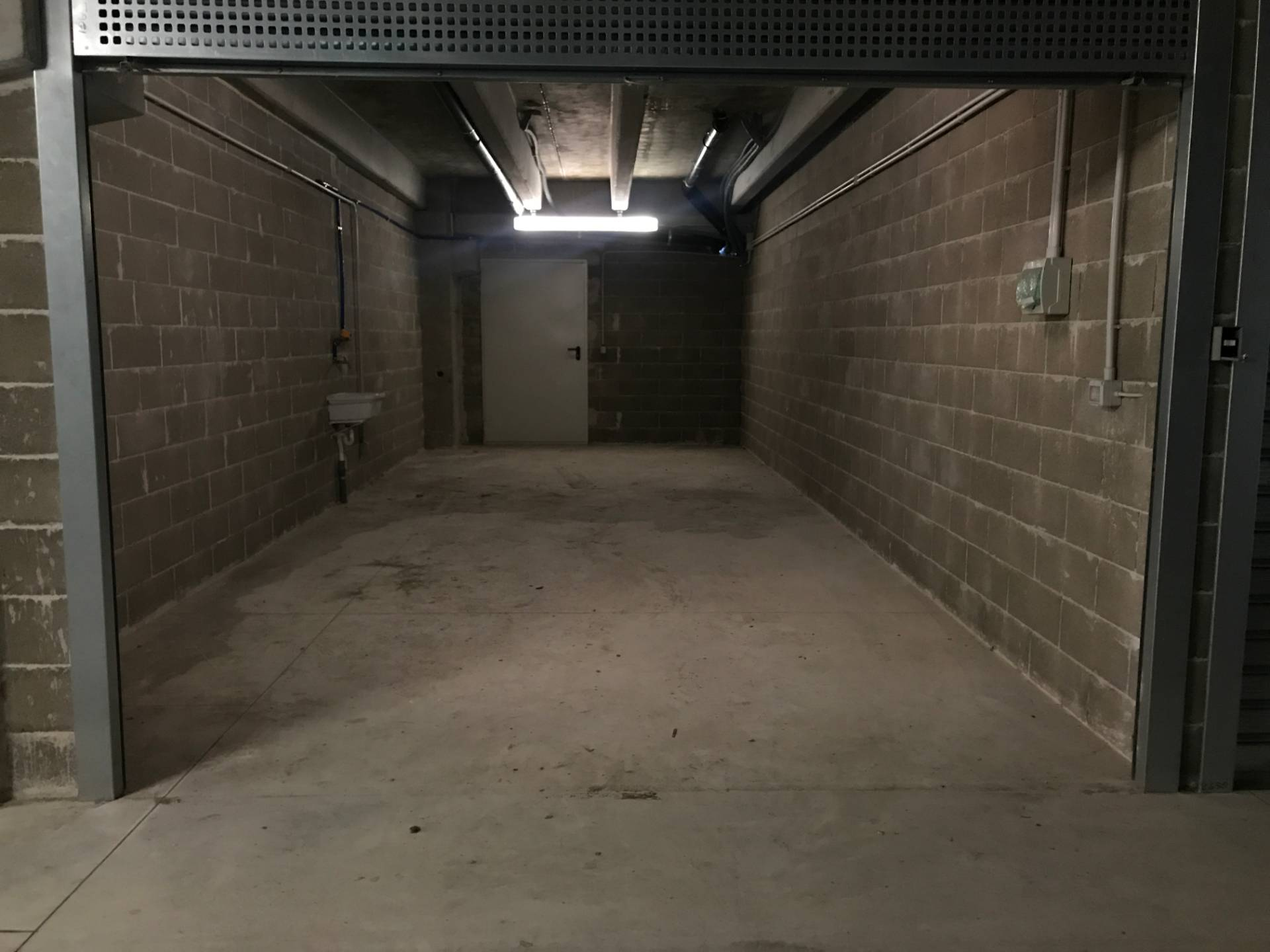 Box o garage in affitto a Modugno