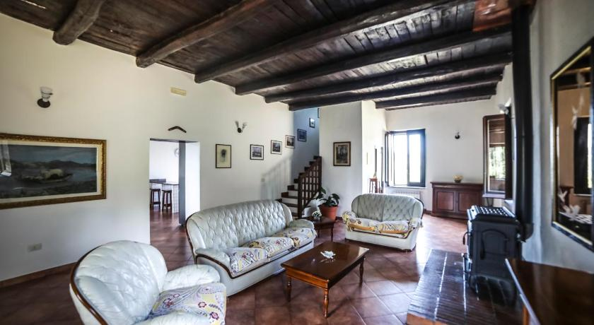 Villa SAN GIOVANNI A PIRO vendita    Coldwell Banker Golfo di Policastro Real Estate