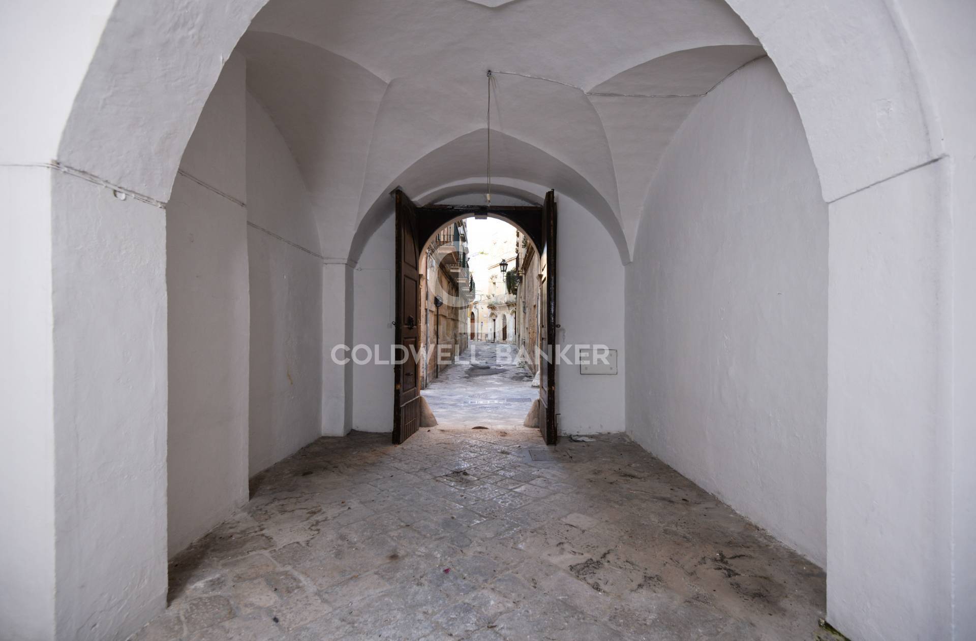 Stabile intero - Palazzo LECCE vendita  Centro storico  Coldwell Banker Bodini International Real Estate