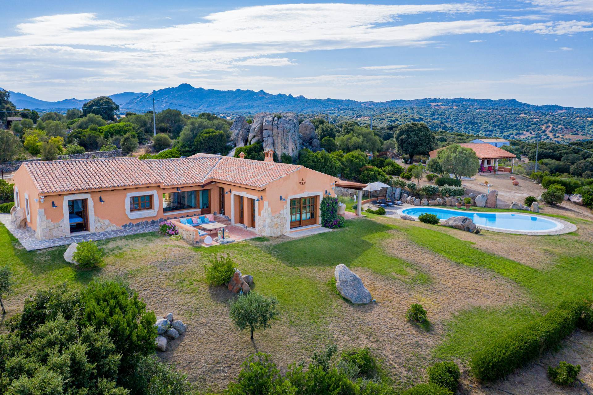 Villa OLBIA-TEMPIO vendita  Olbia città  Coldwell Banker Immobiliare Costi&Partners