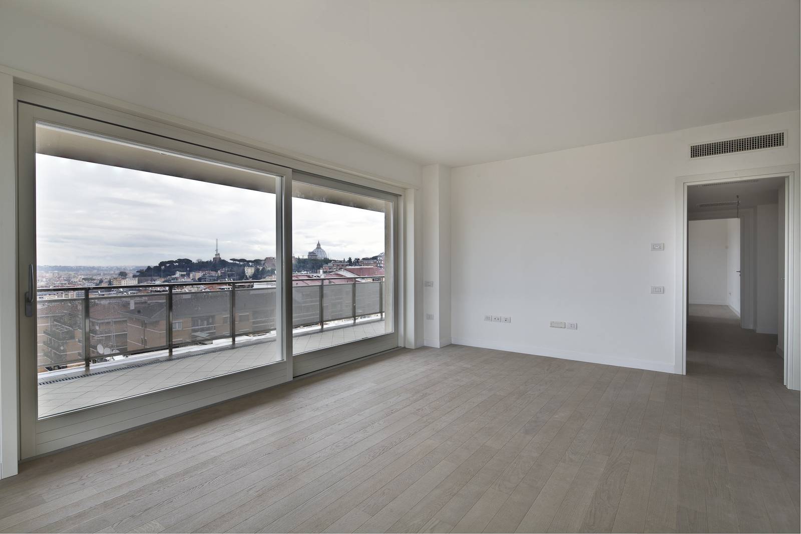 Ufficio - Loc.Com. ROMA vendita  Aurelio/Gregorio VII/Ubaldi/San Pietro  Coldwell Banker Bodini International Real Estate