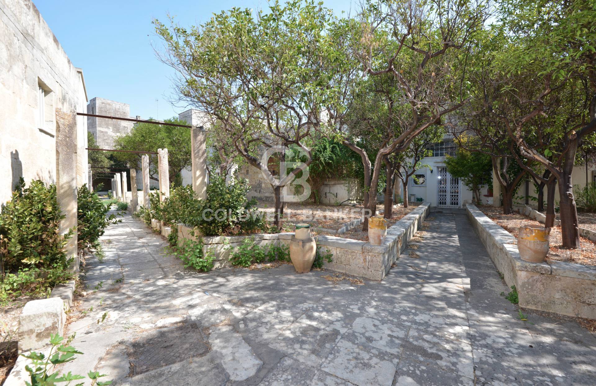 Stabile intero - Palazzo CURSI vendita    Coldwell Banker Bodini International Real Estate