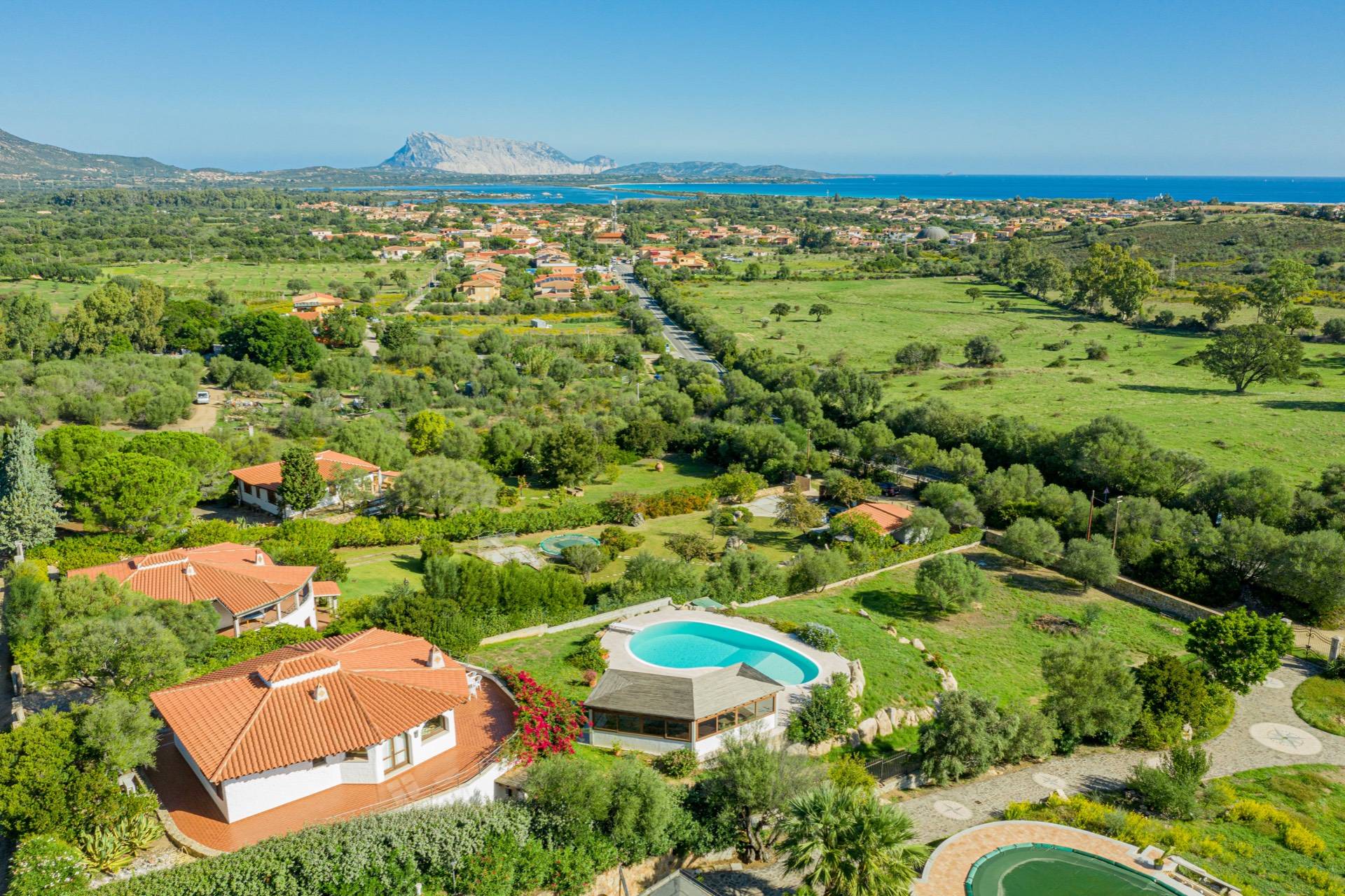  italia vendita quart:  coldwell banker costa smeralda - porto cervo