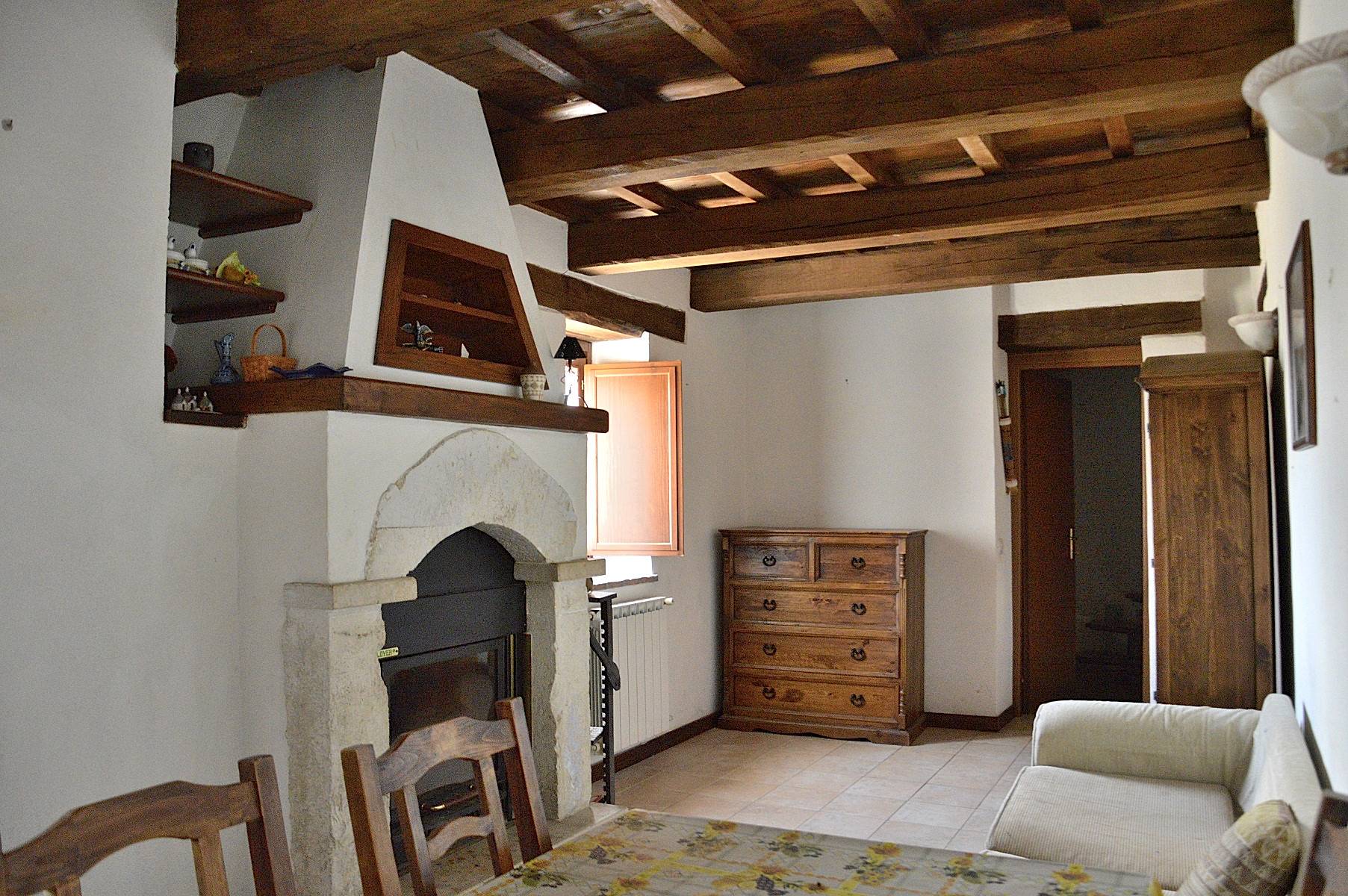 Appartamento SELLANO vendita  Pupaggi  Coldwell Banker VLG Solutions