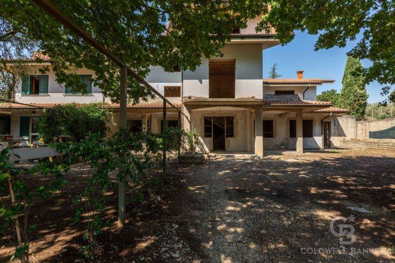 Villa FONTE NUOVA vendita  Tor Lupara  Coldwell Banker Barbera Group International Real Estate