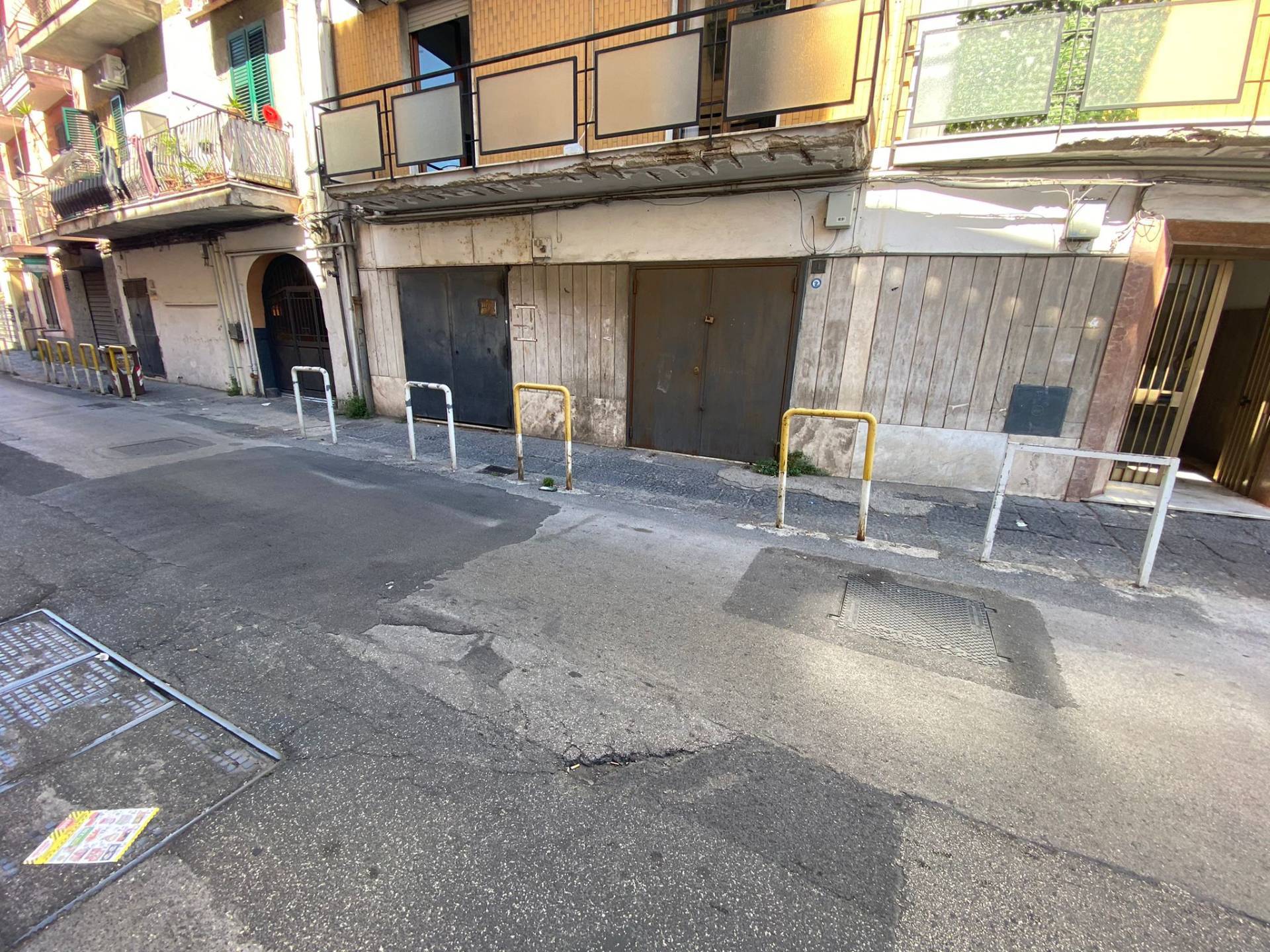 Deposito in vendita a Napoli