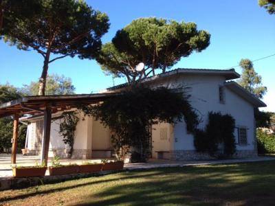 Villa in vendita a Sabaudia