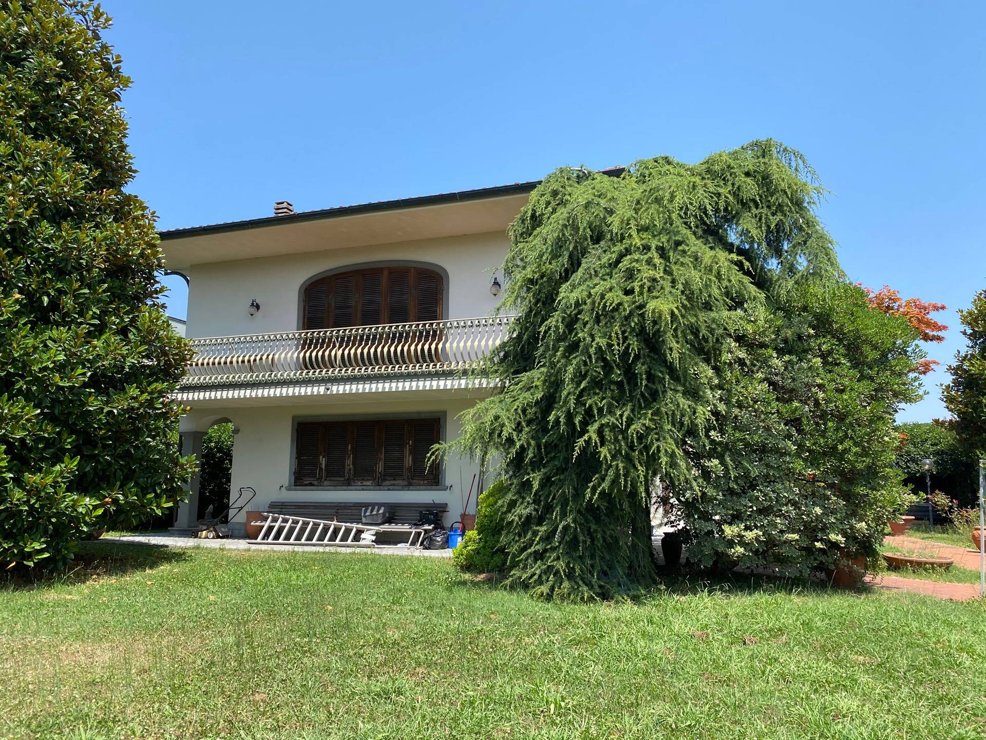 Villa in vendita a Lucca