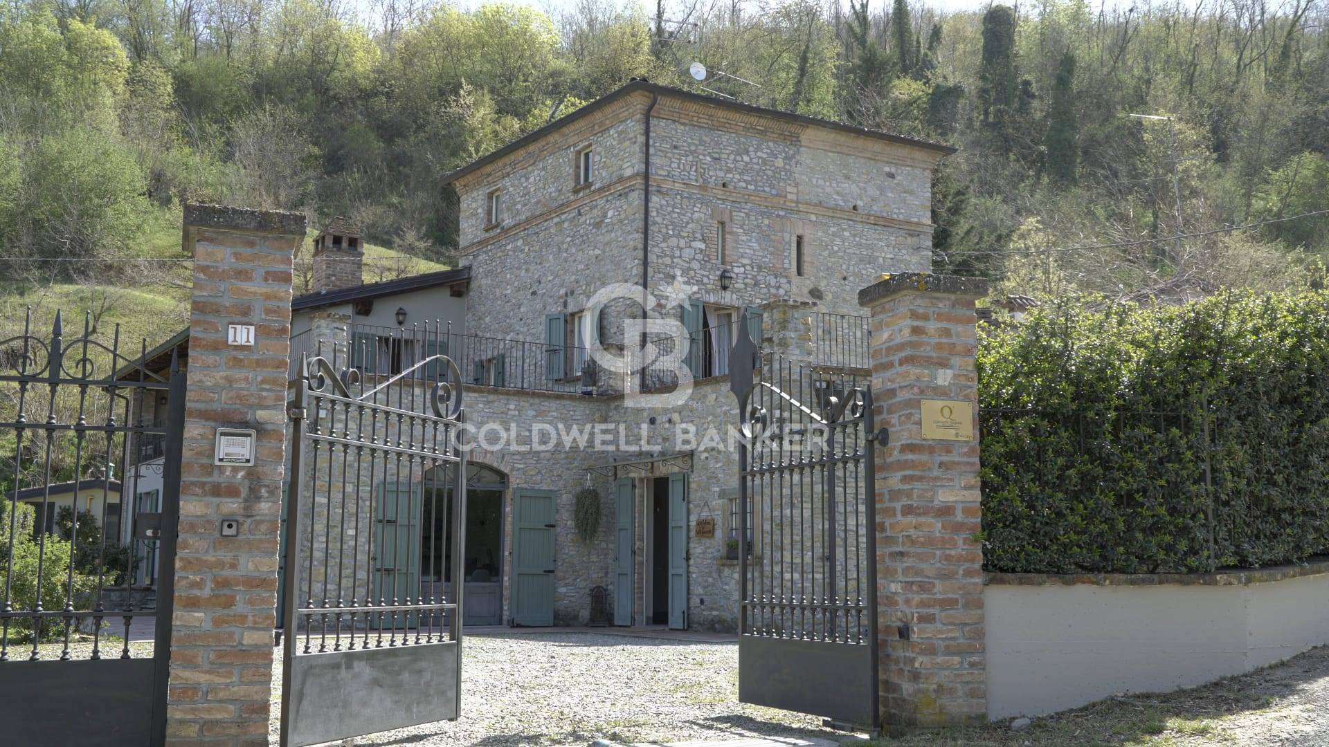 Villa storica in vendita a Gropparello - Zona: Sariano