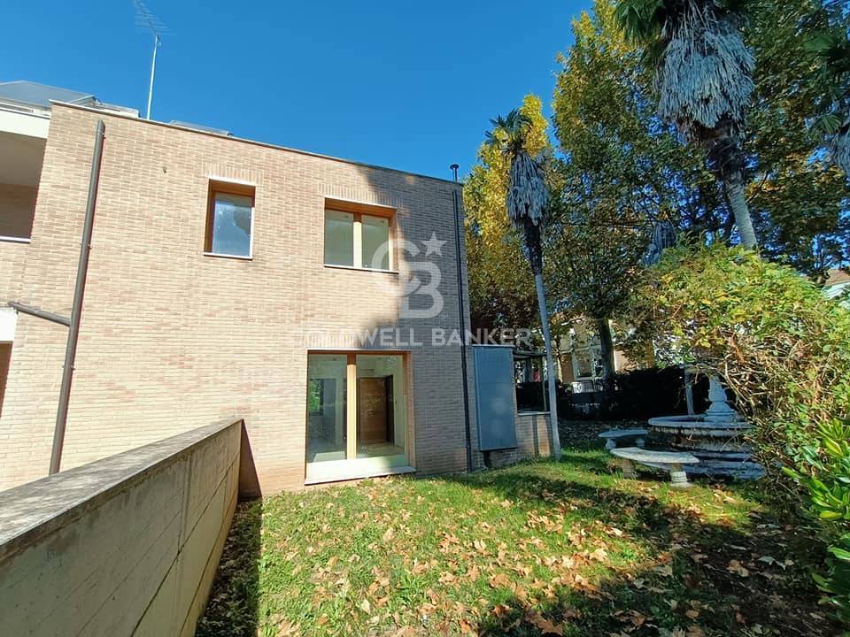 Indipendent house for sale in Sutri