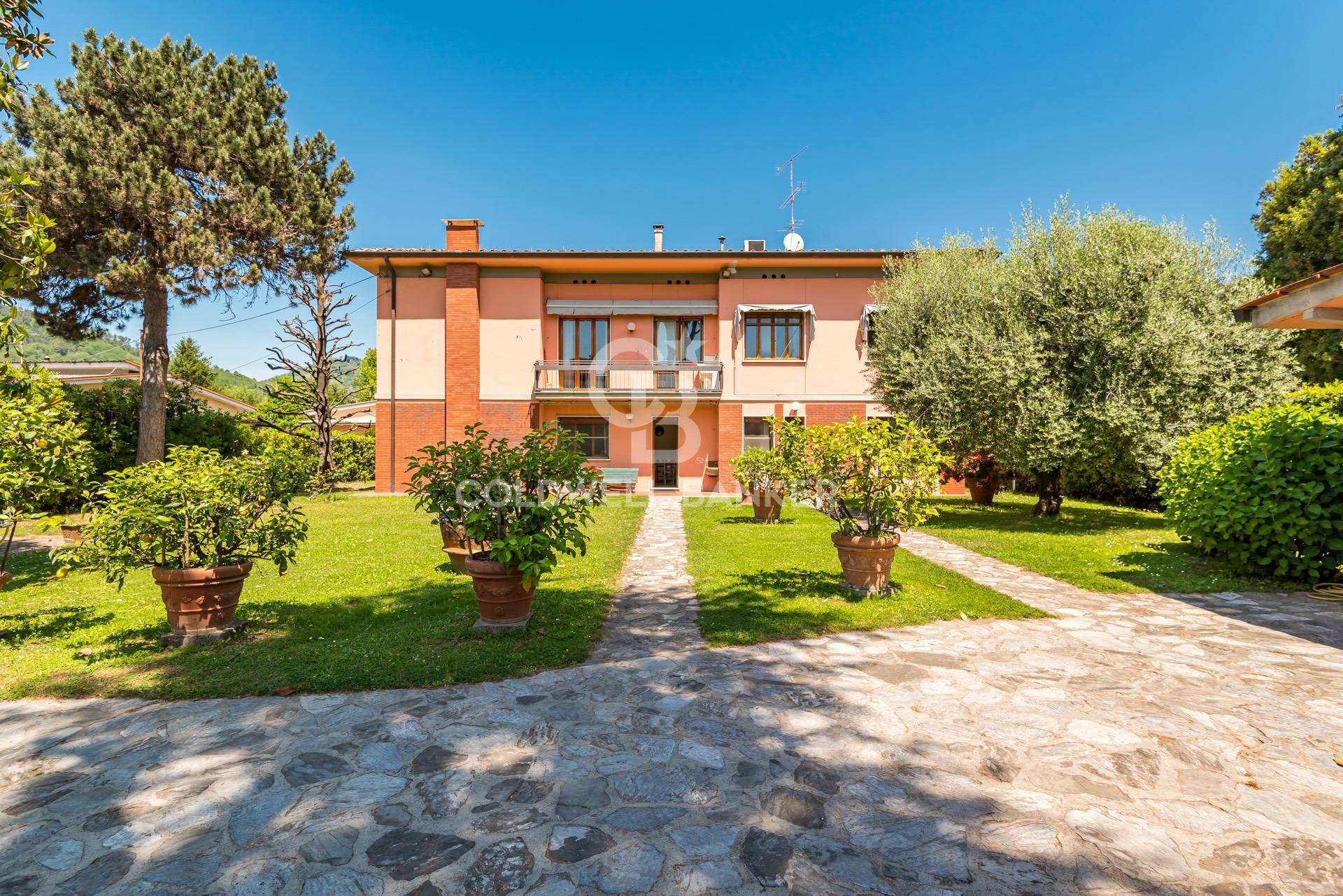 Villa in vendita a Lucca - Zona: Ponte a Moriano
