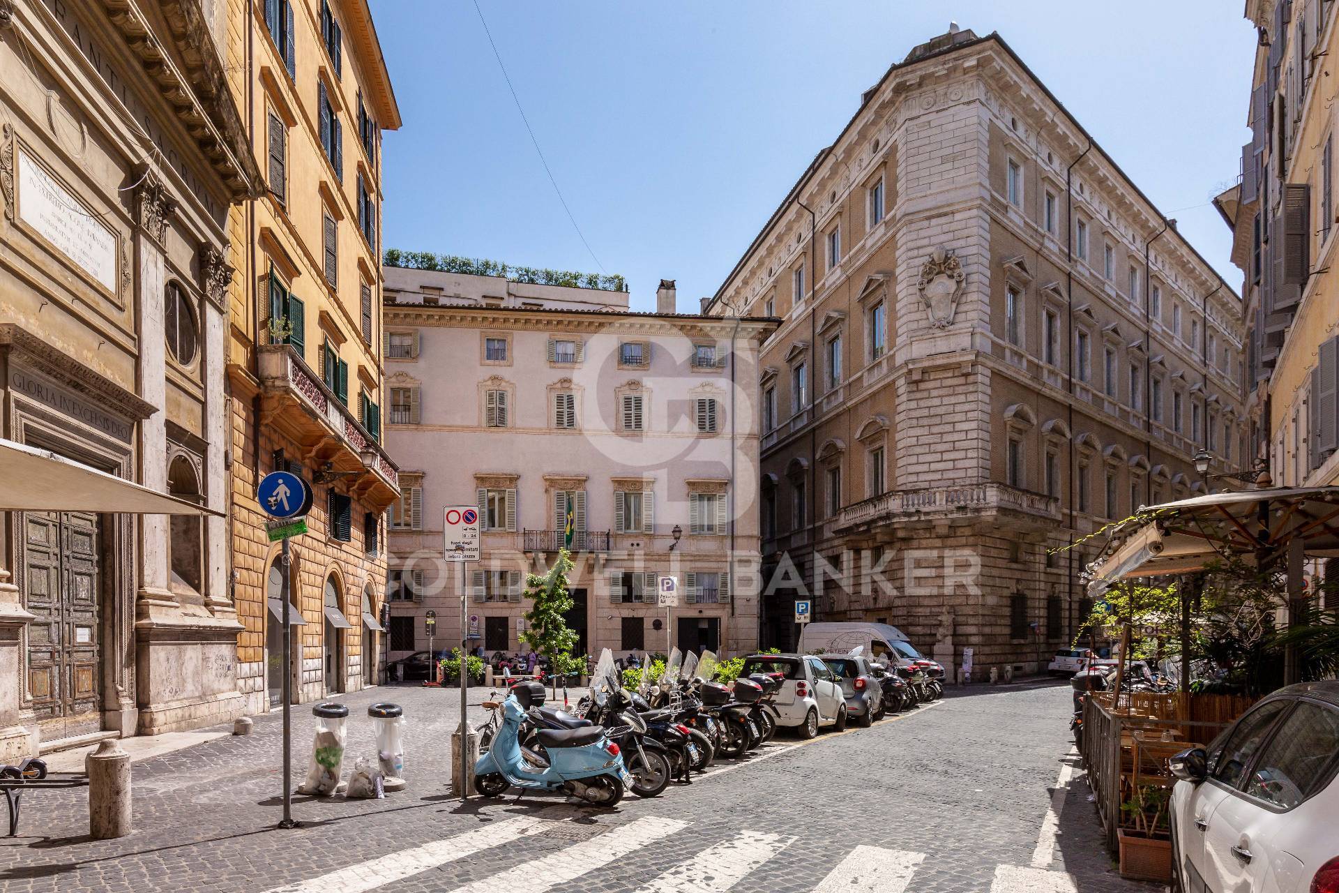 Locale commerciale in vendita a Roma