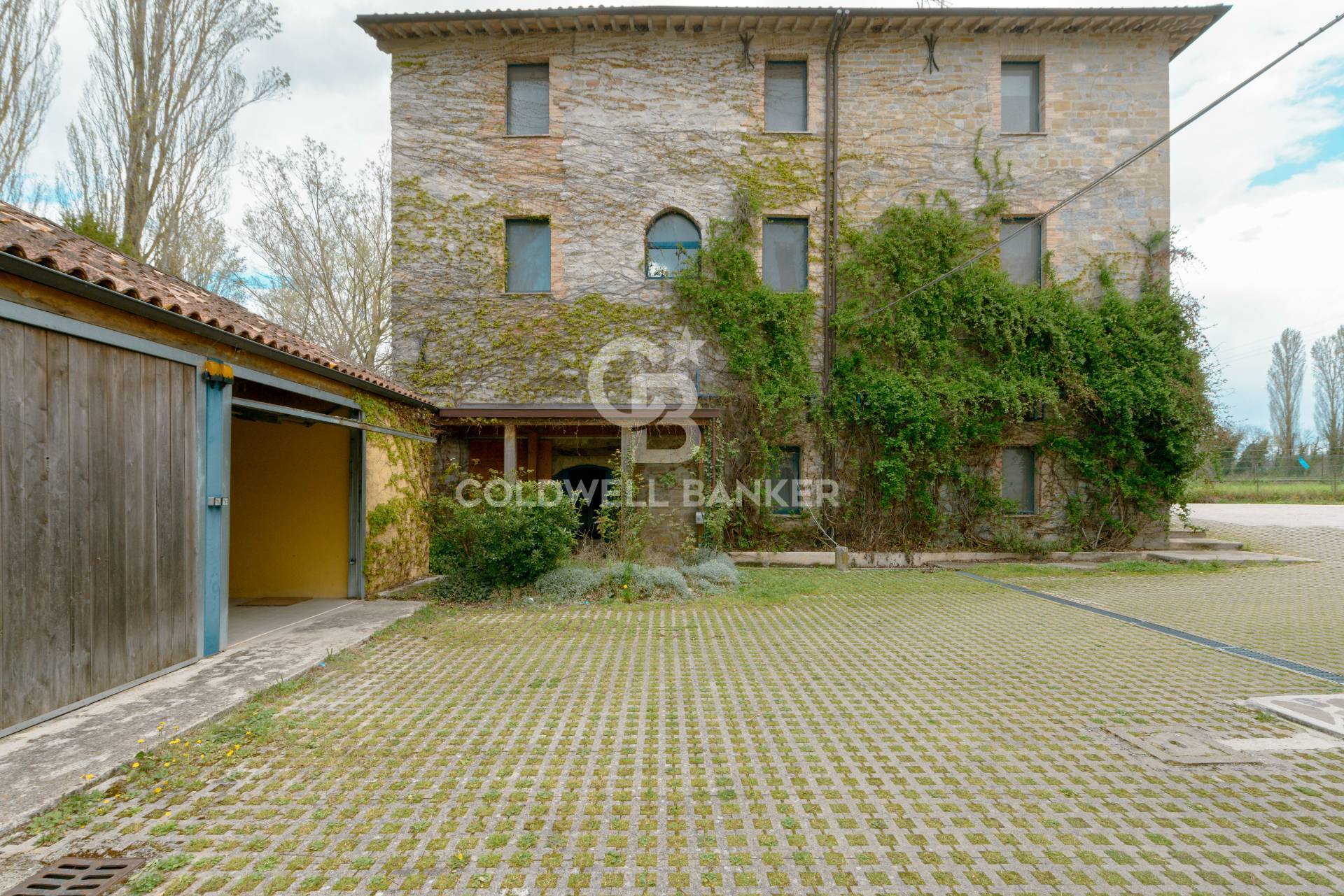 Rustico/Casale/Corte in vendita a Gubbio