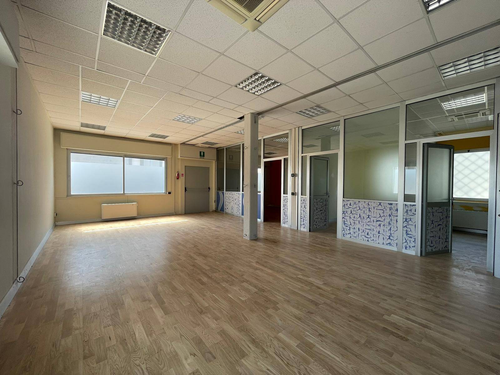 Attività commerciale in affitto a Curno