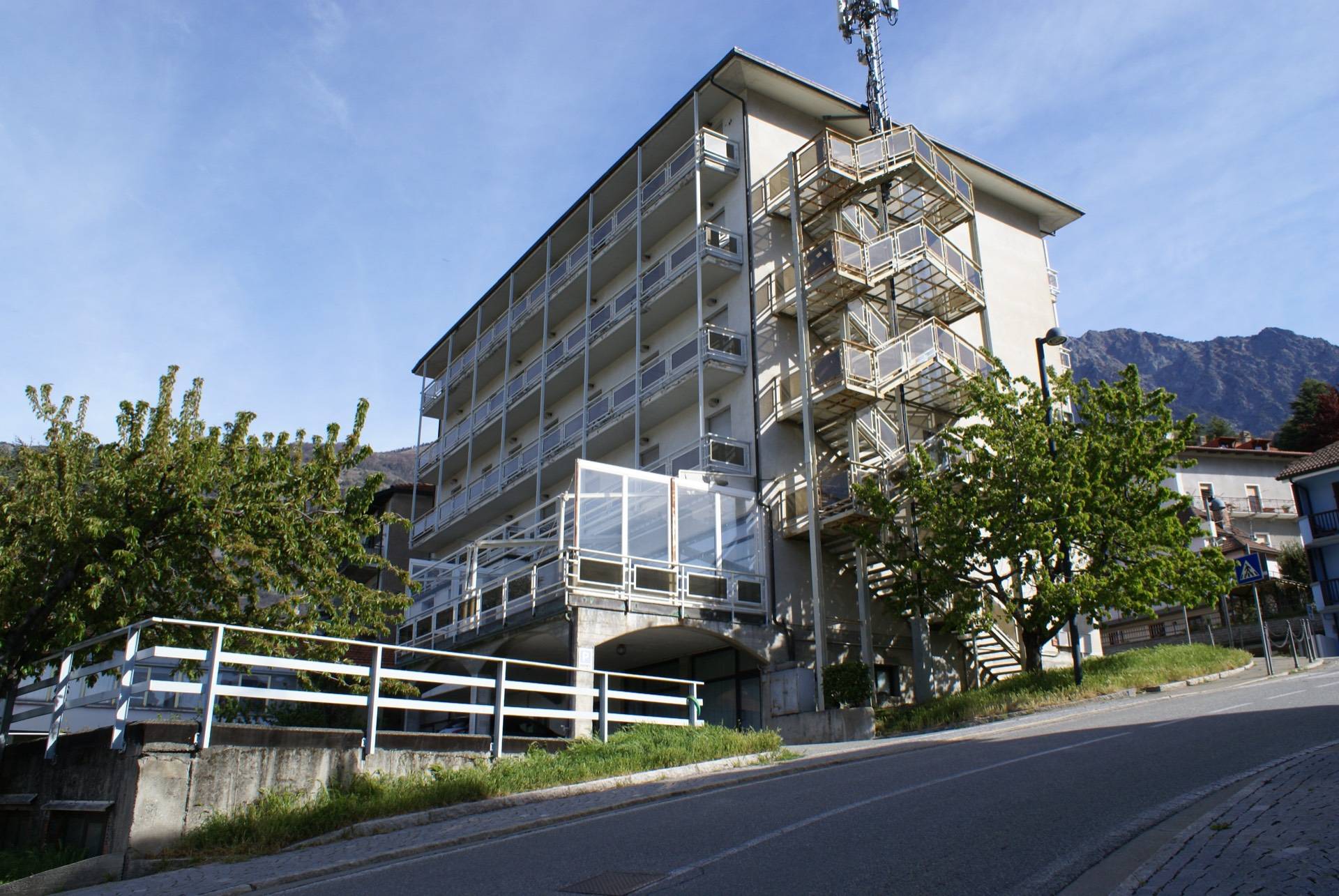Albergo in vendita a Saint-Vincent