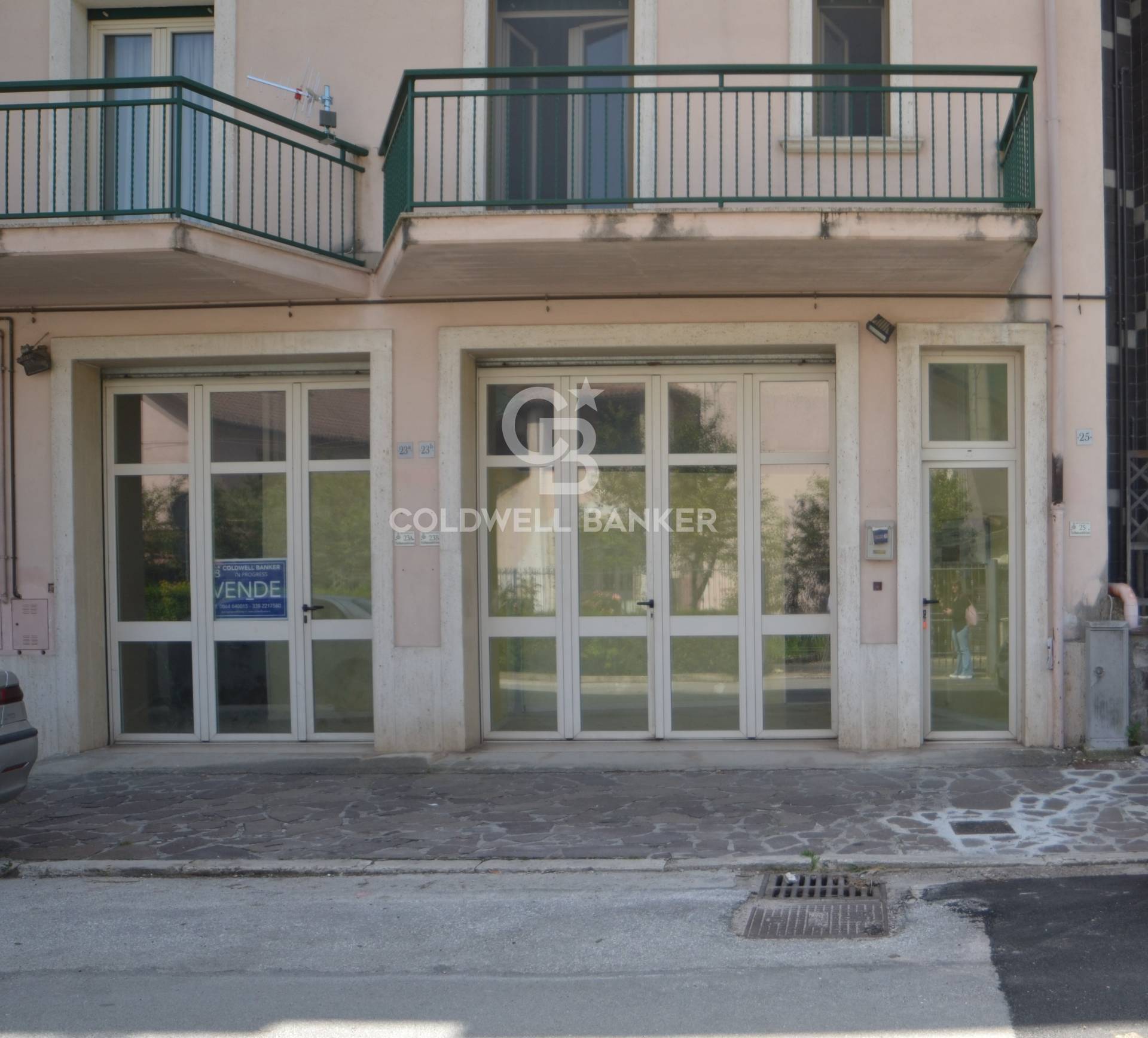 Locale commerciale in vendita a Castel di Sangro