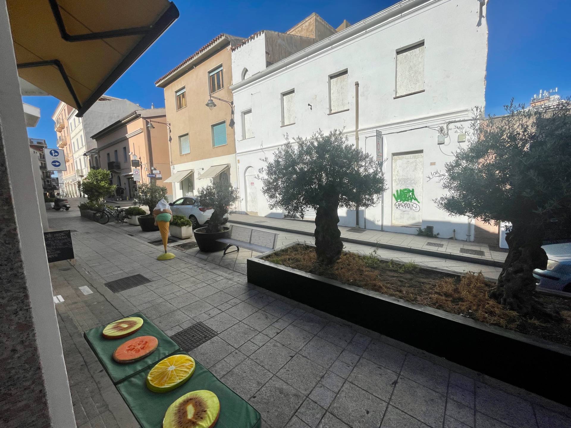 Negozio in affitto a Olbia