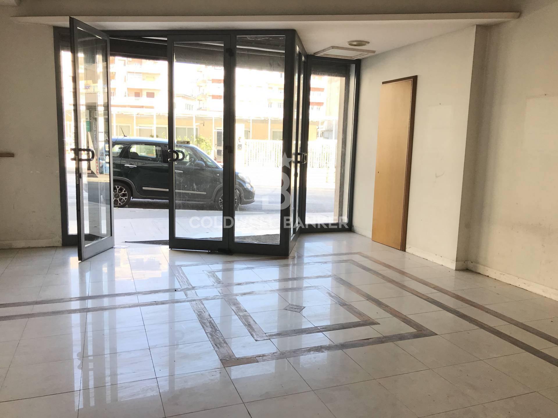 Locale commerciale in vendita a Ragusa