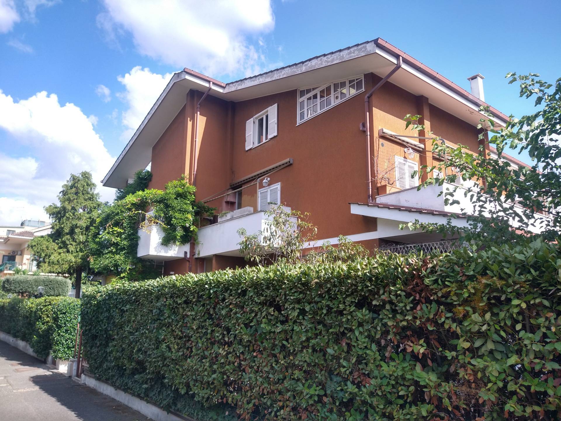 Duplex in vendita a Axa, Roma (RM)