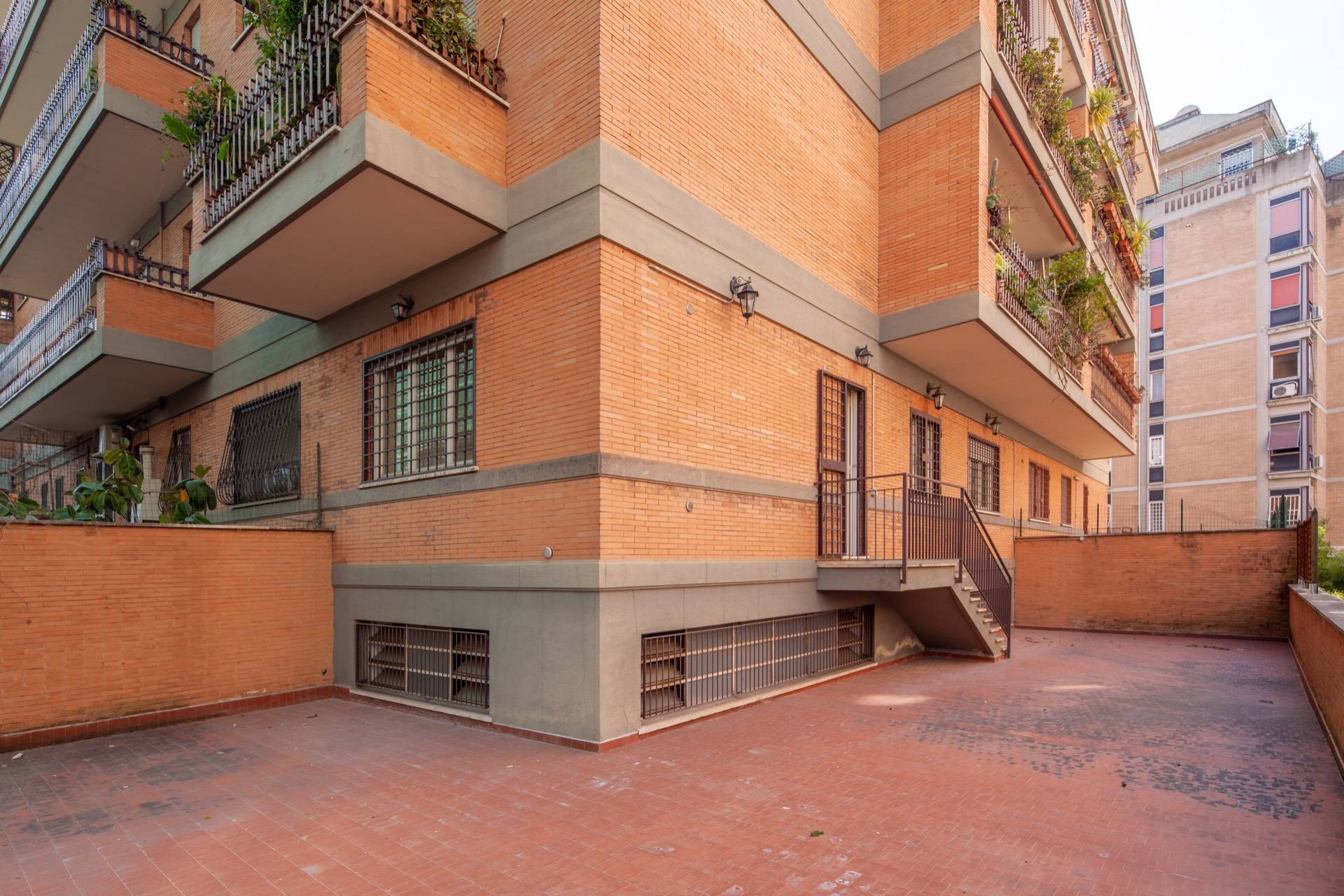 Appartamento indipendente in vendita a Roma - Zona: Marconi