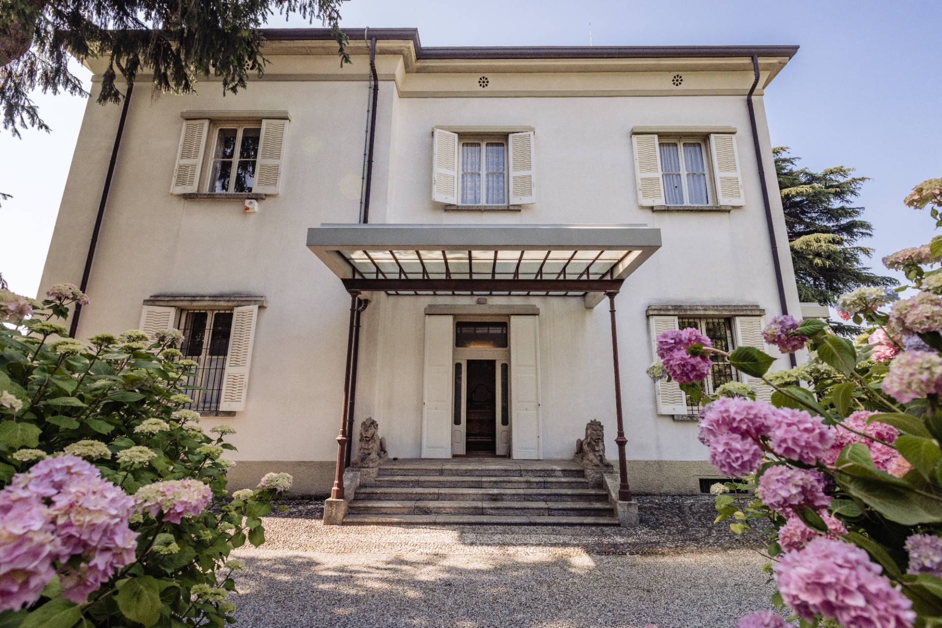 Villa in vendita a Longone Al Segrino (CO)