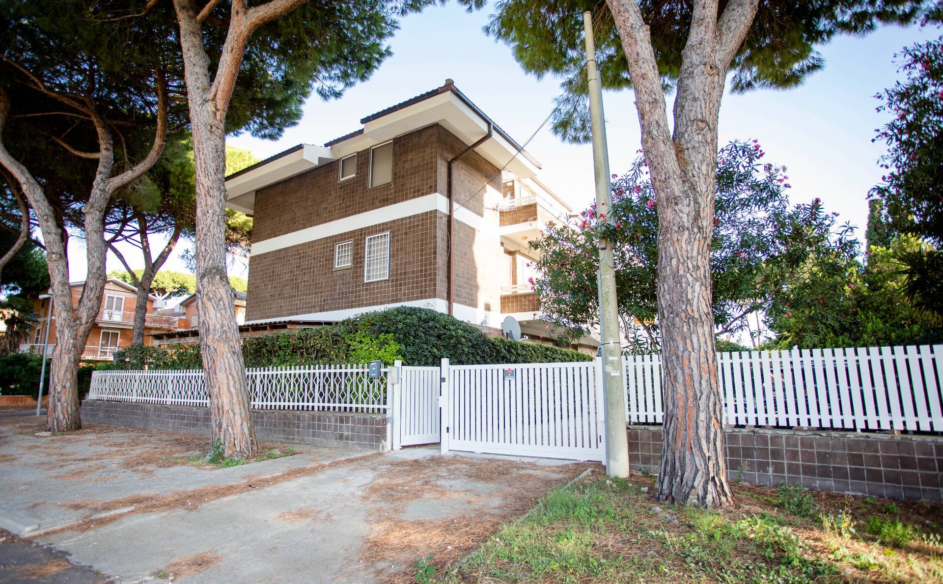 Apartment for sale in Tarquinia Lido di Tarquinia Ref. CBI0189230328