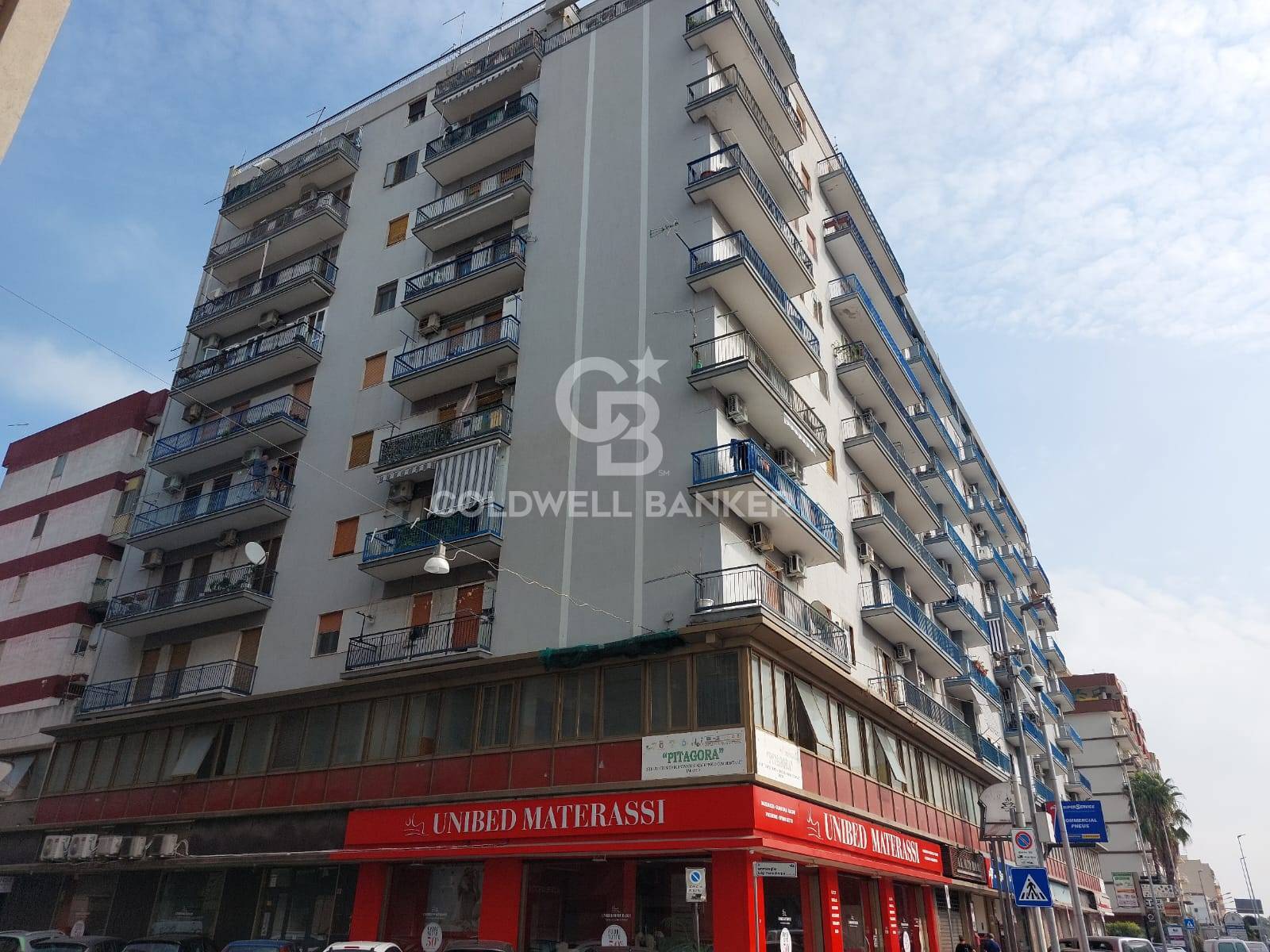 Appartamento in vendita a Taranto - Zona: Trecarrare