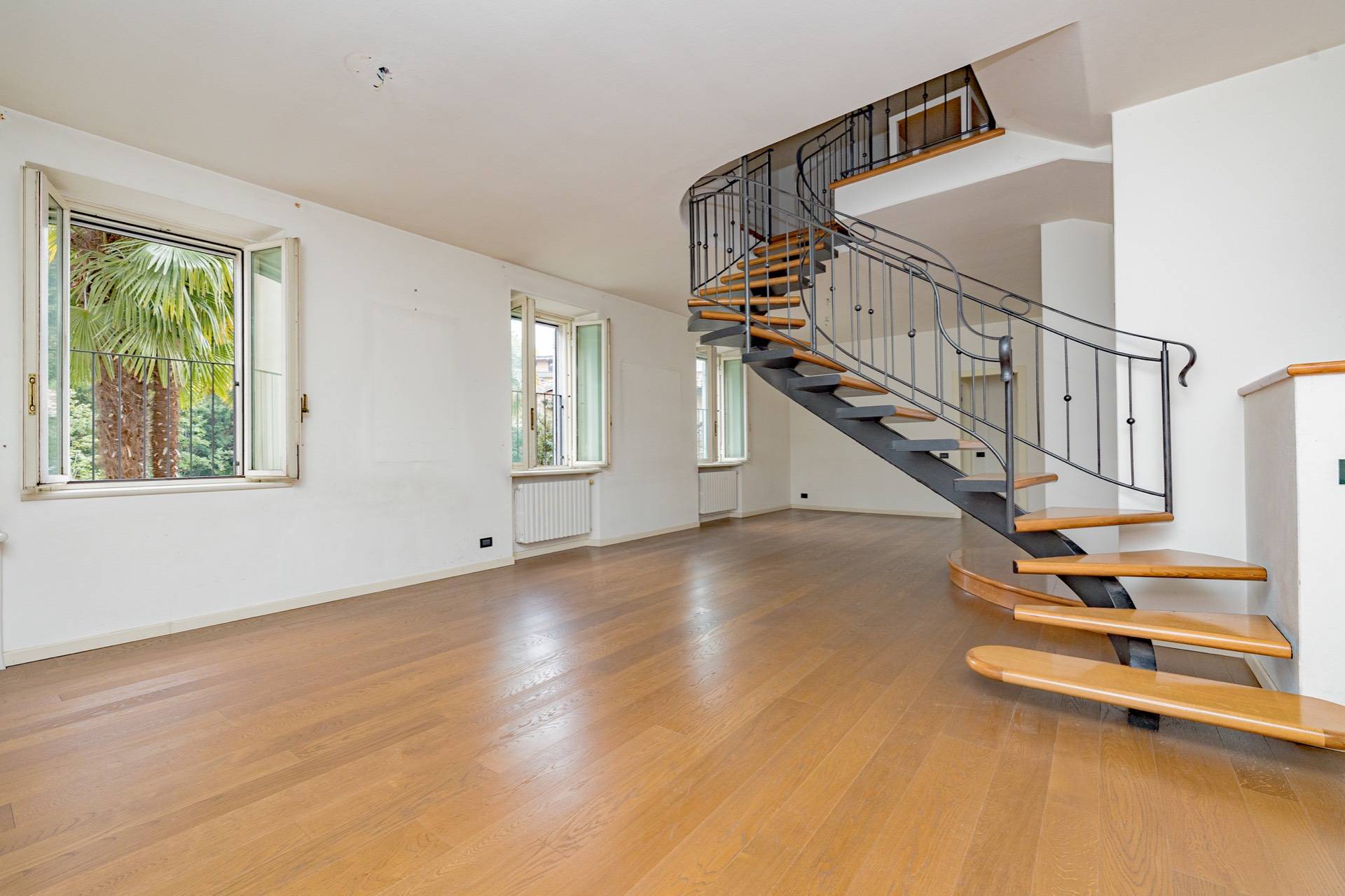 Indipendent house for sale in Bergamo Centrale Ref. CBI1181845301613