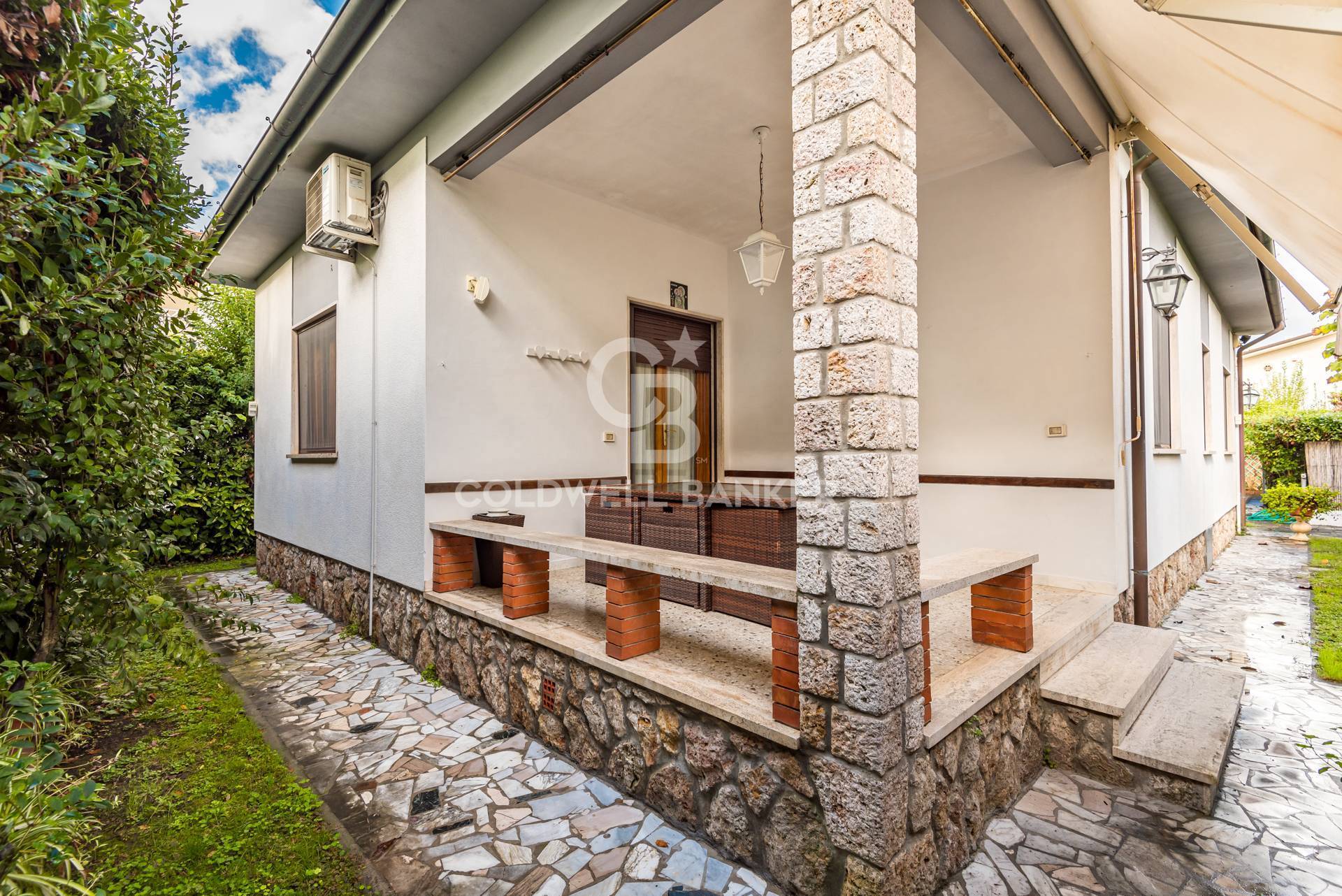 Villa in vendita a Forte dei Marmi