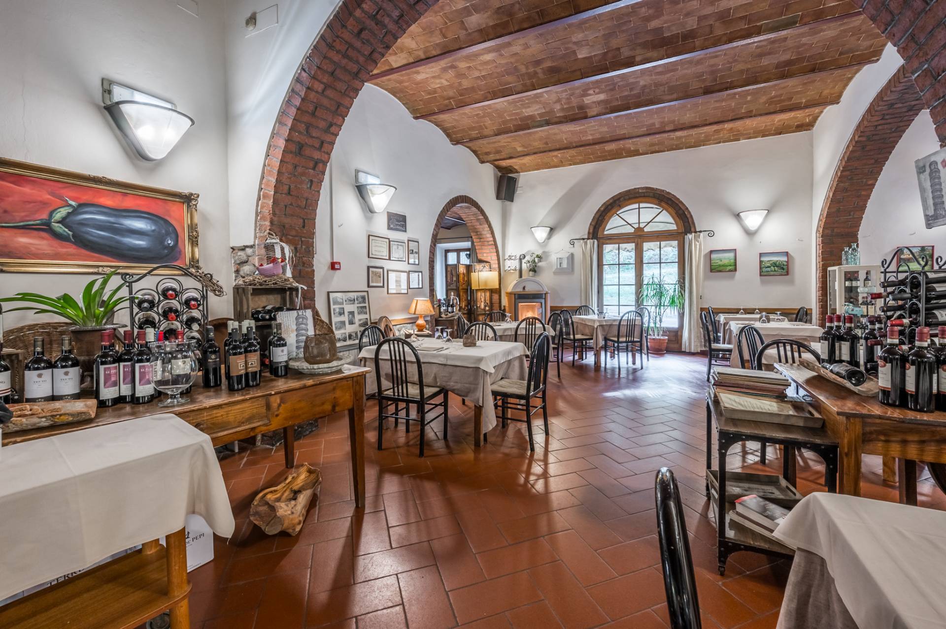 Albergo in vendita a Volterra