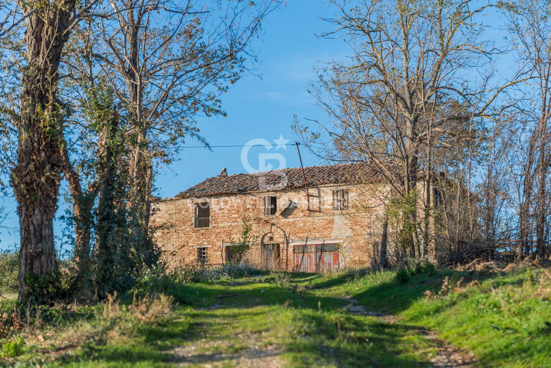 Rustico/Casale/Corte in vendita a Mondavio
