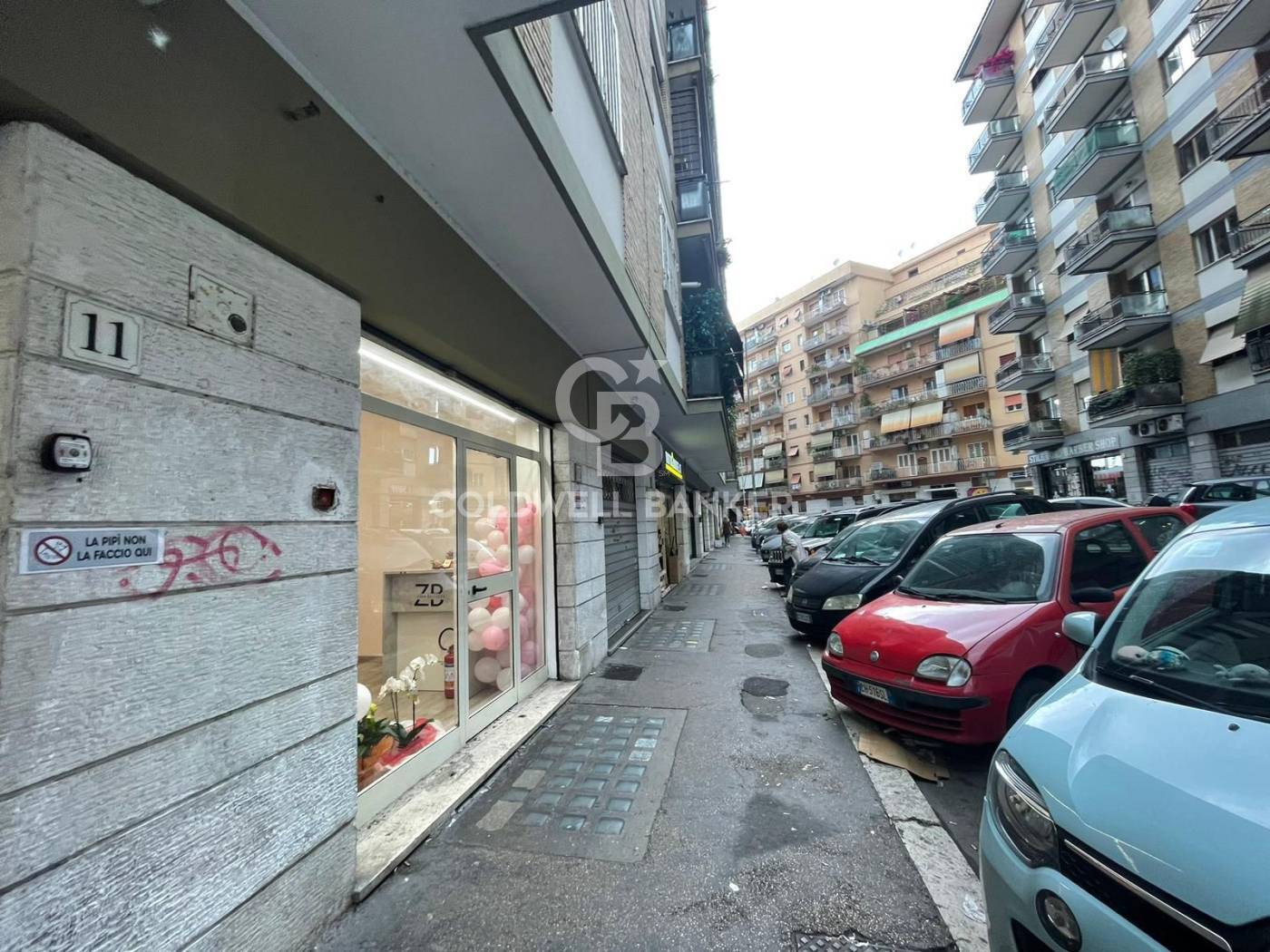 Fondo commerciale in vendita a Tuscolano, Roma (RM)