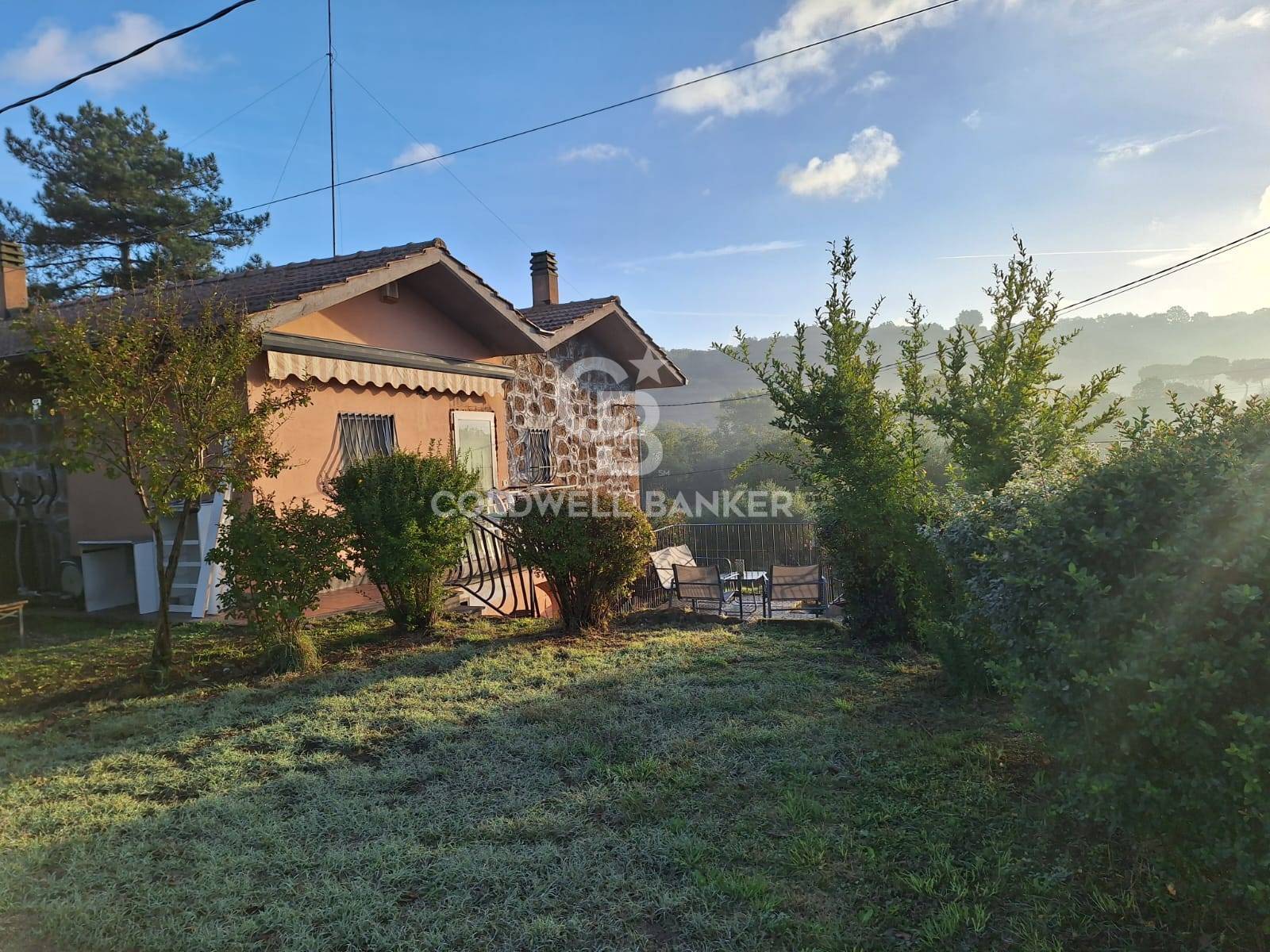 Casa indipendente in vendita a Magliano Sabina (RI)