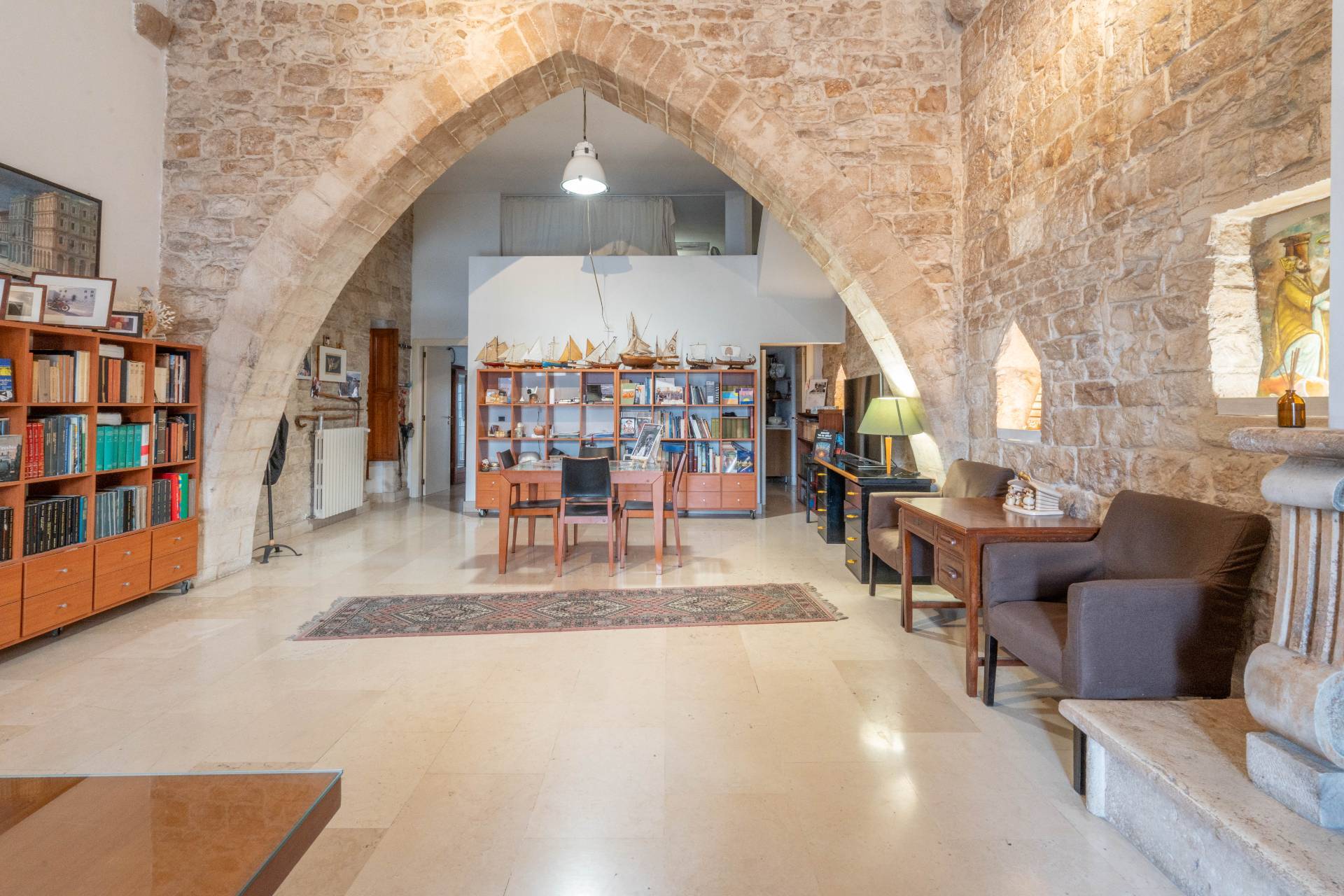 Appartamento indipendente in vendita a Bari