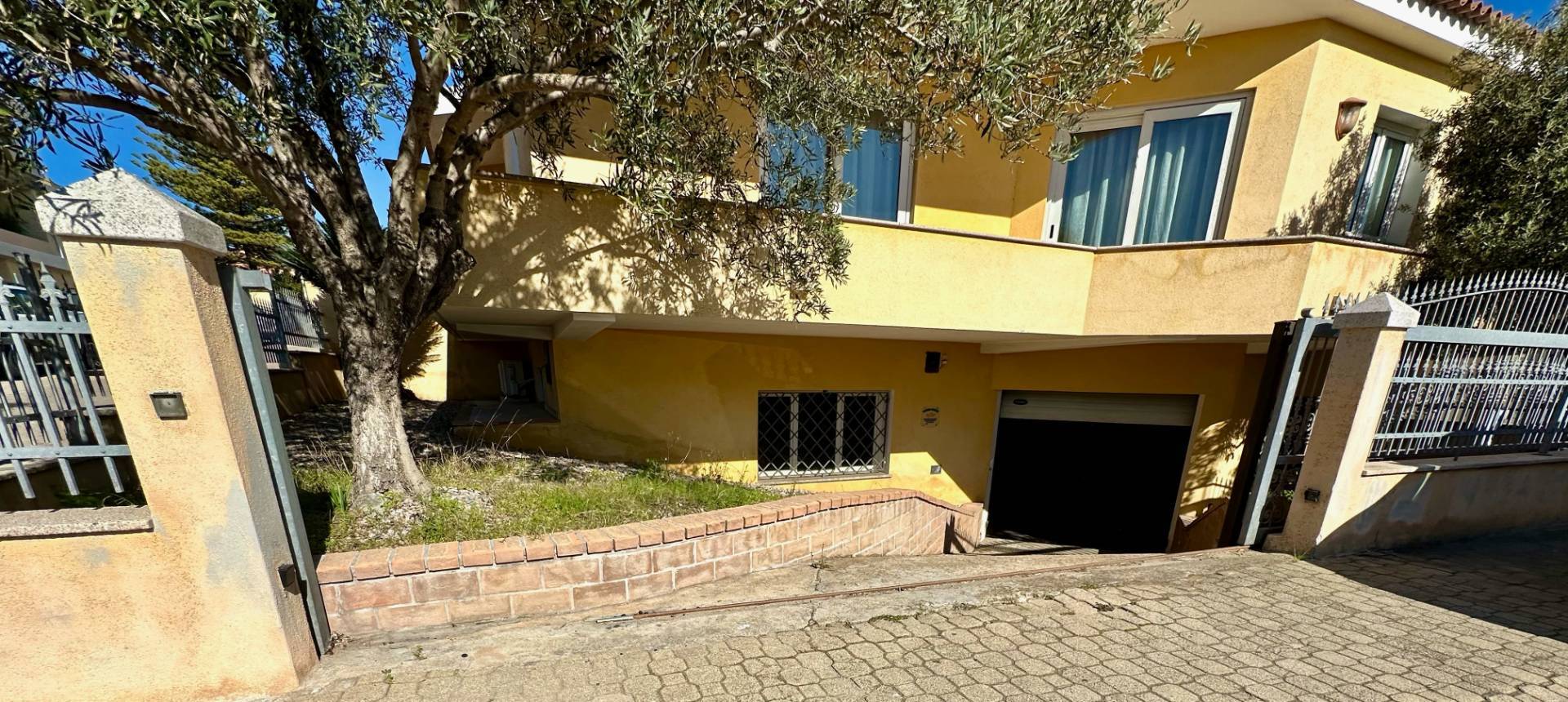Villa bifamiliare in vendita a Arzachena