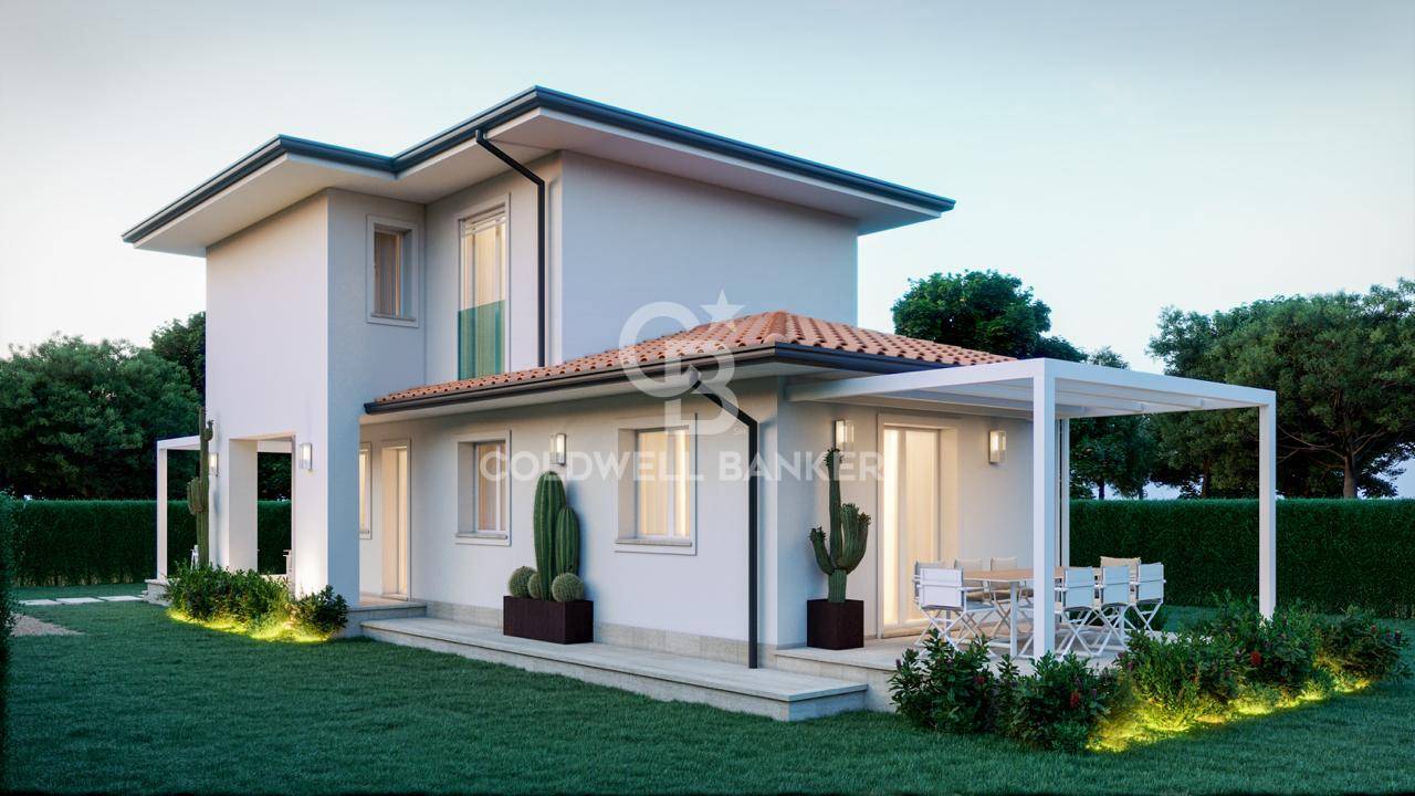 Villa for sale in Seravezza