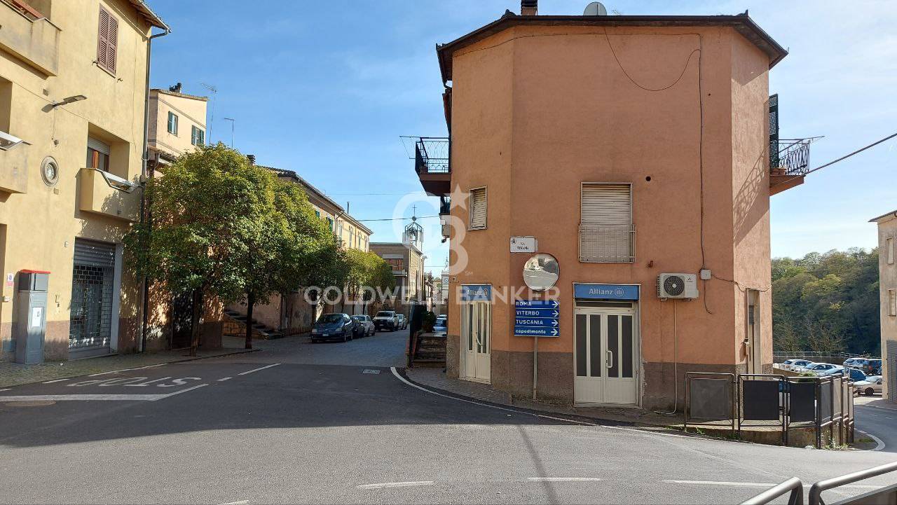 Appartamento in vendita a Piansano (VT)