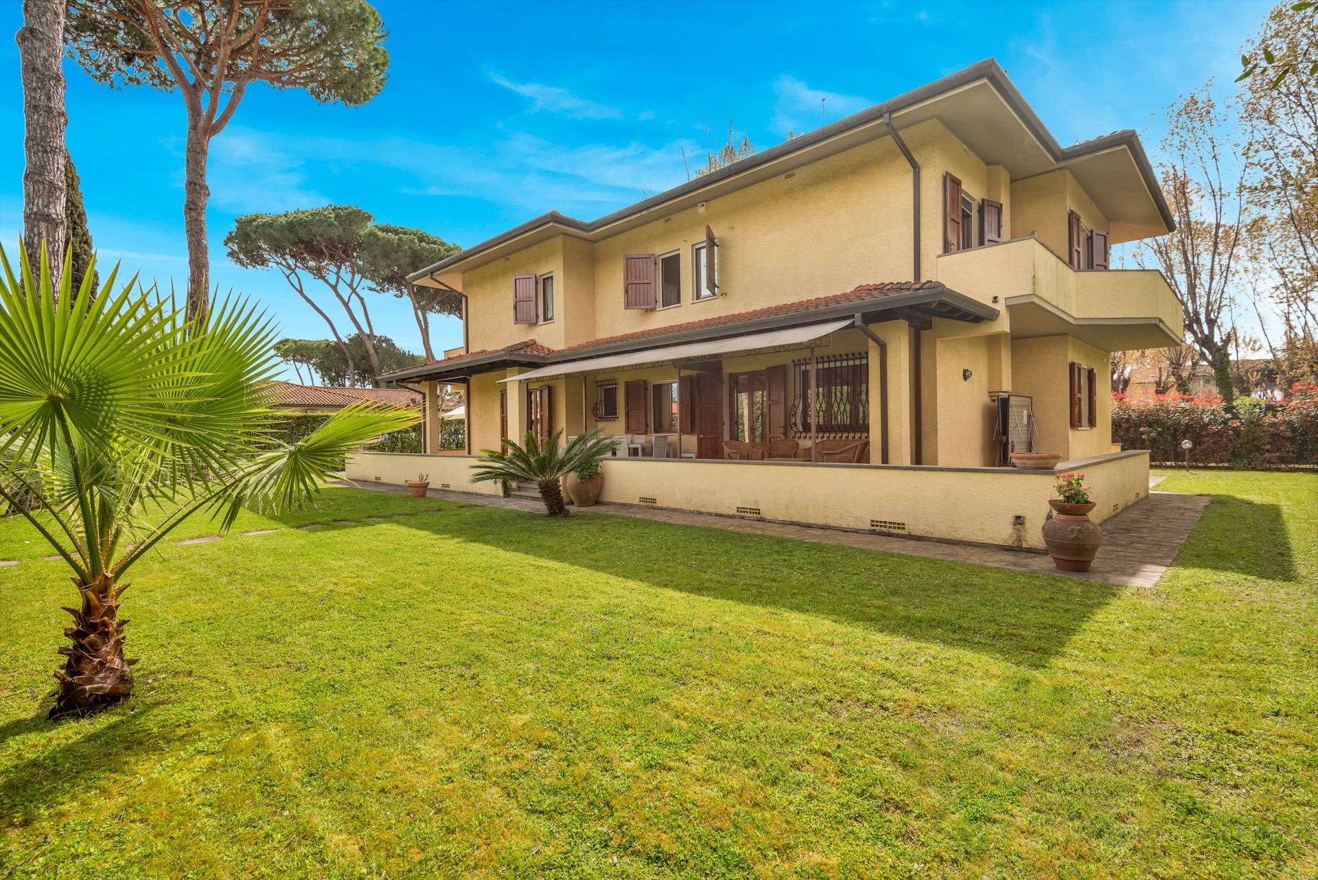 Villa in vendita a Forte dei Marmi