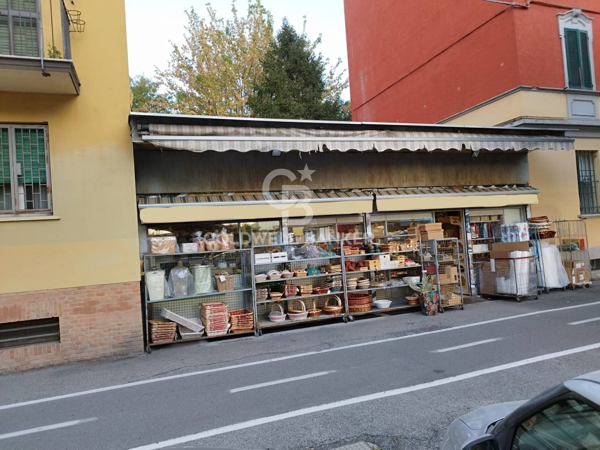 Attività commerciale in vendita a Bologna (BO)