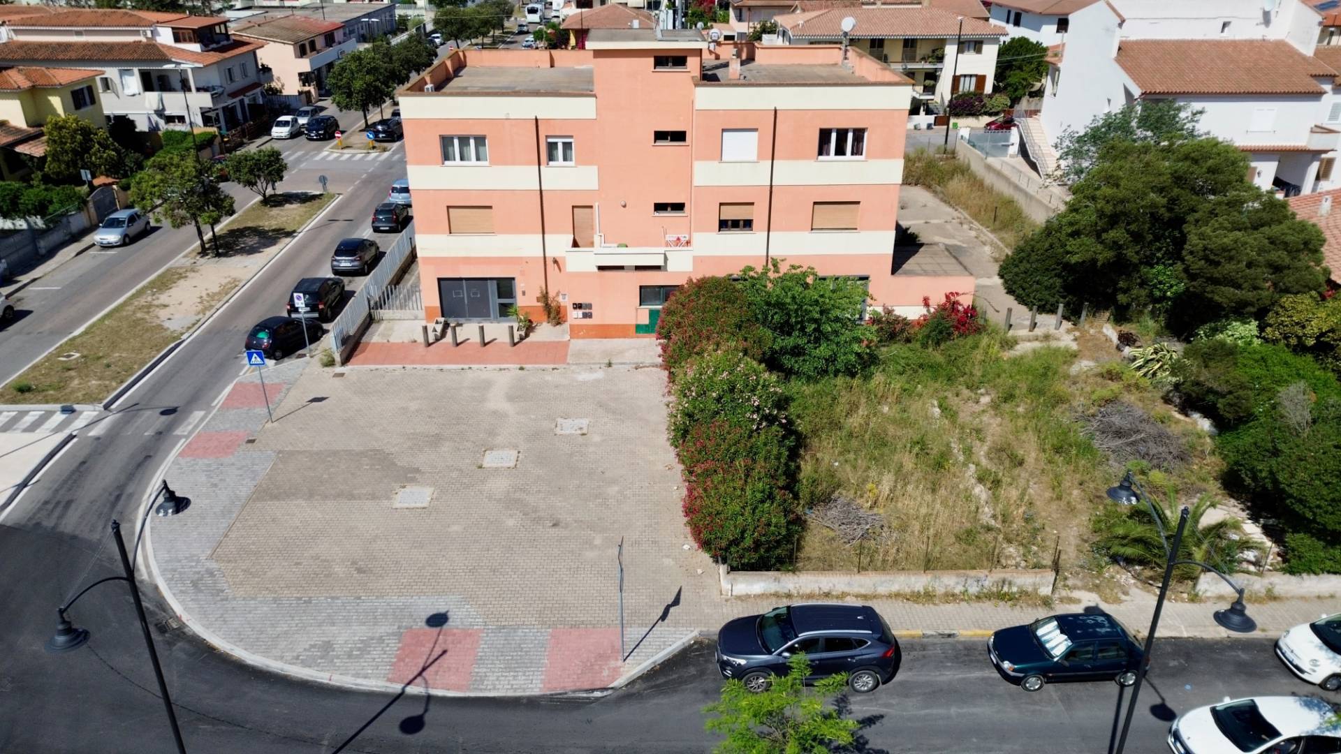 Locale commerciale in affitto a Olbia